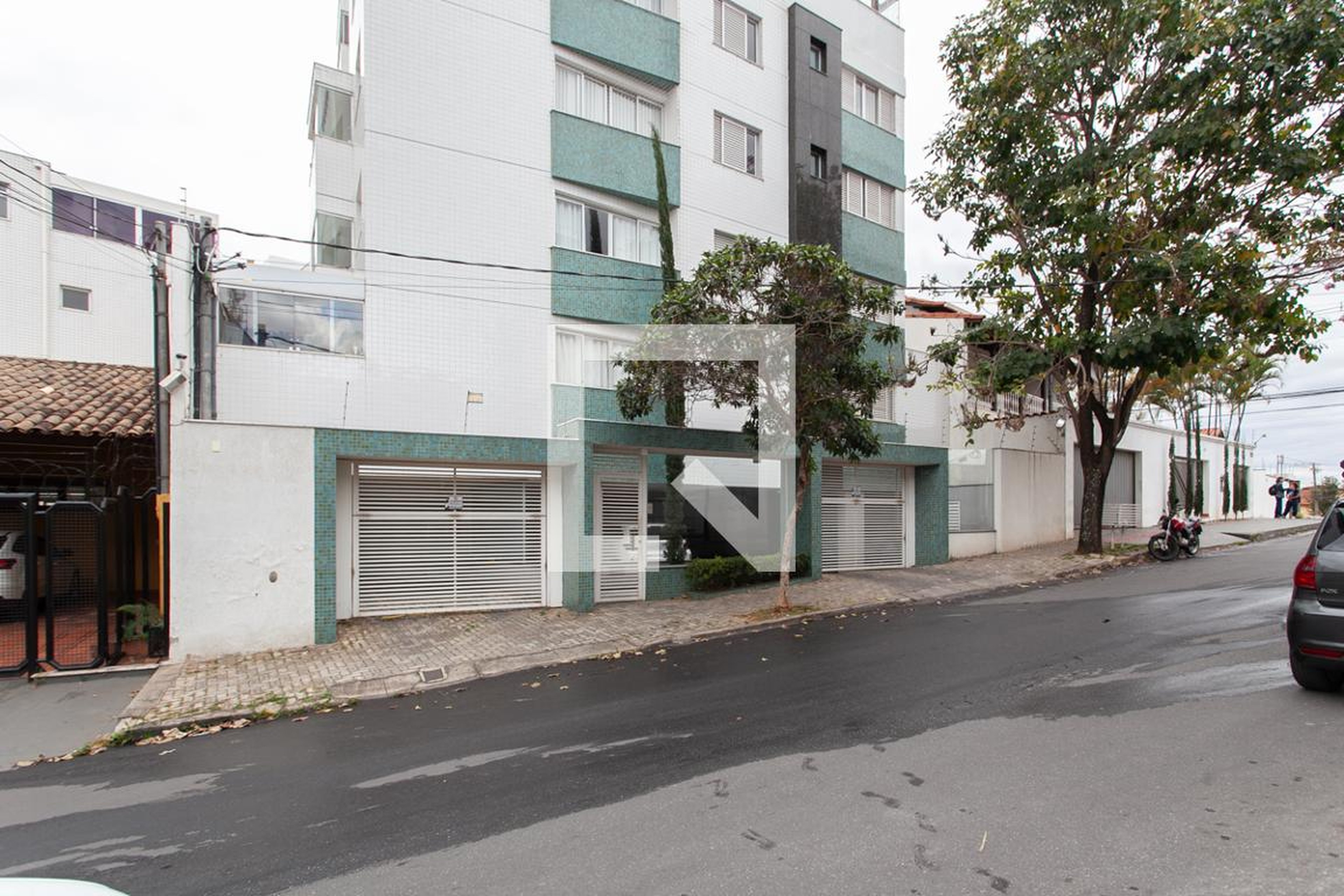 Fachada Condomínio em Rua Leopoldina Cardoso, 343