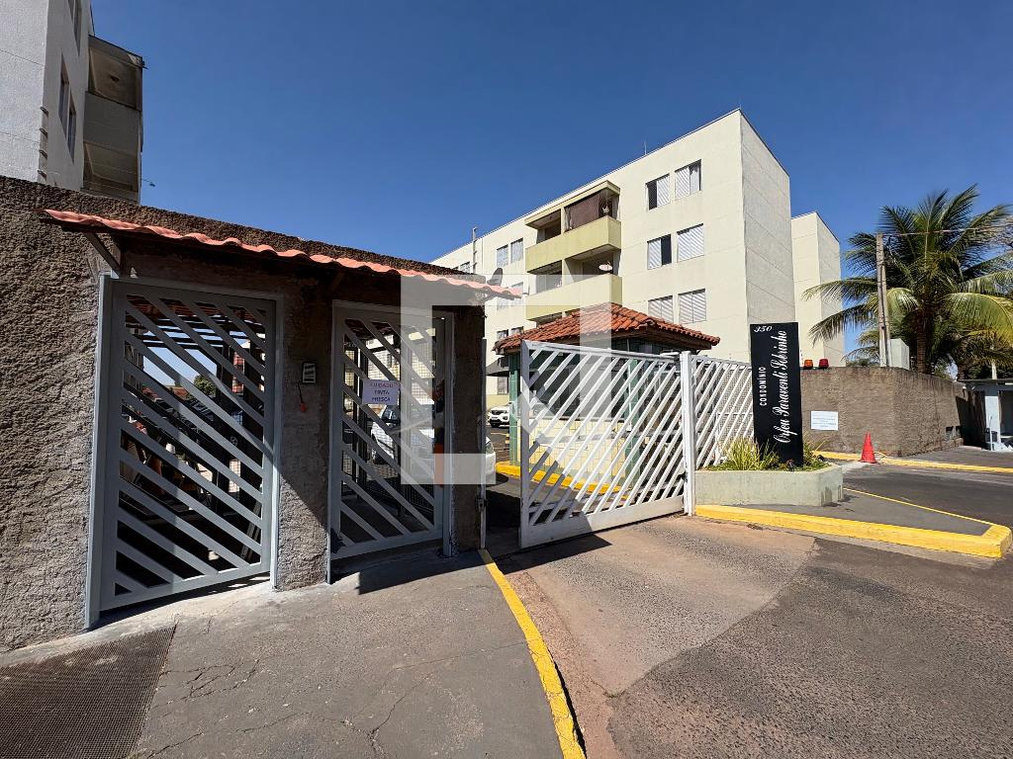 Fachada Condomínio ORFEU PARAVENTI SOBRINHO