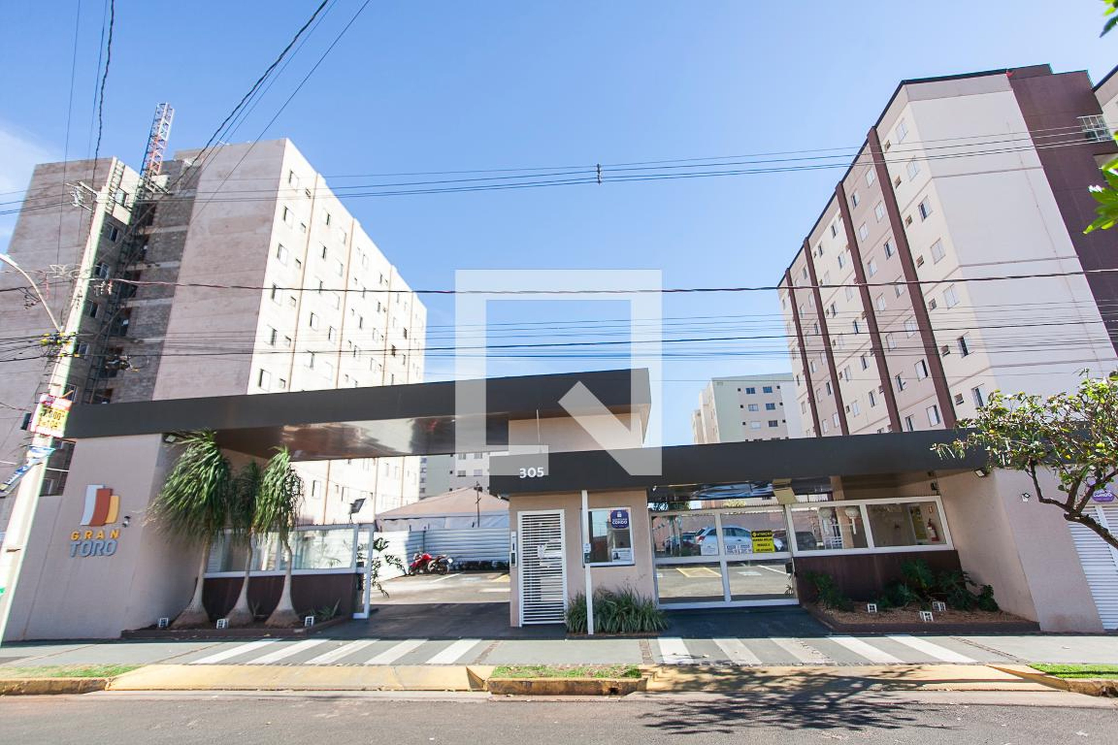 Fachada RESIDENCIAL GRAN TORO