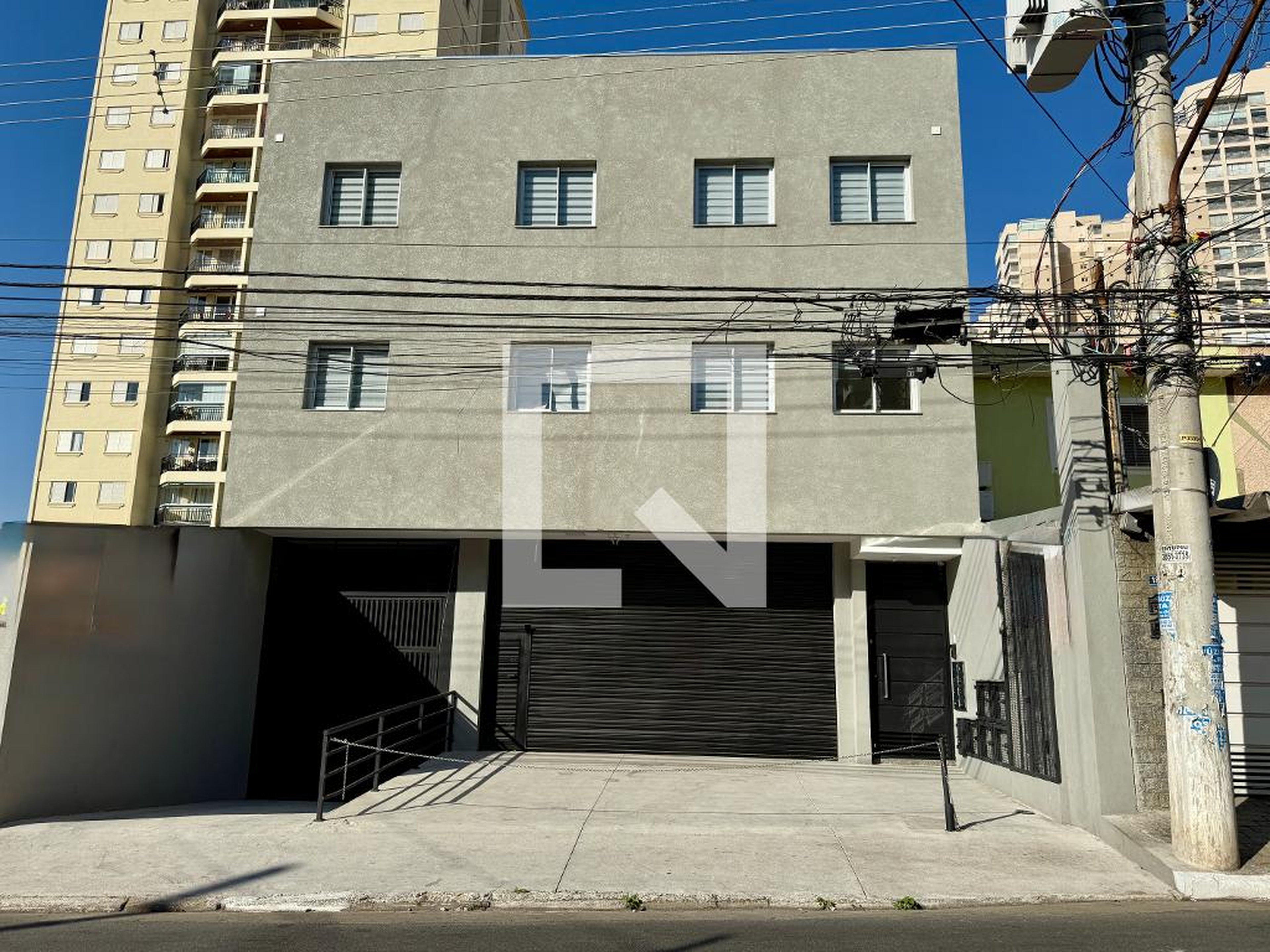 Fachada Condomínio em Rua Joaquim Miranda, 181