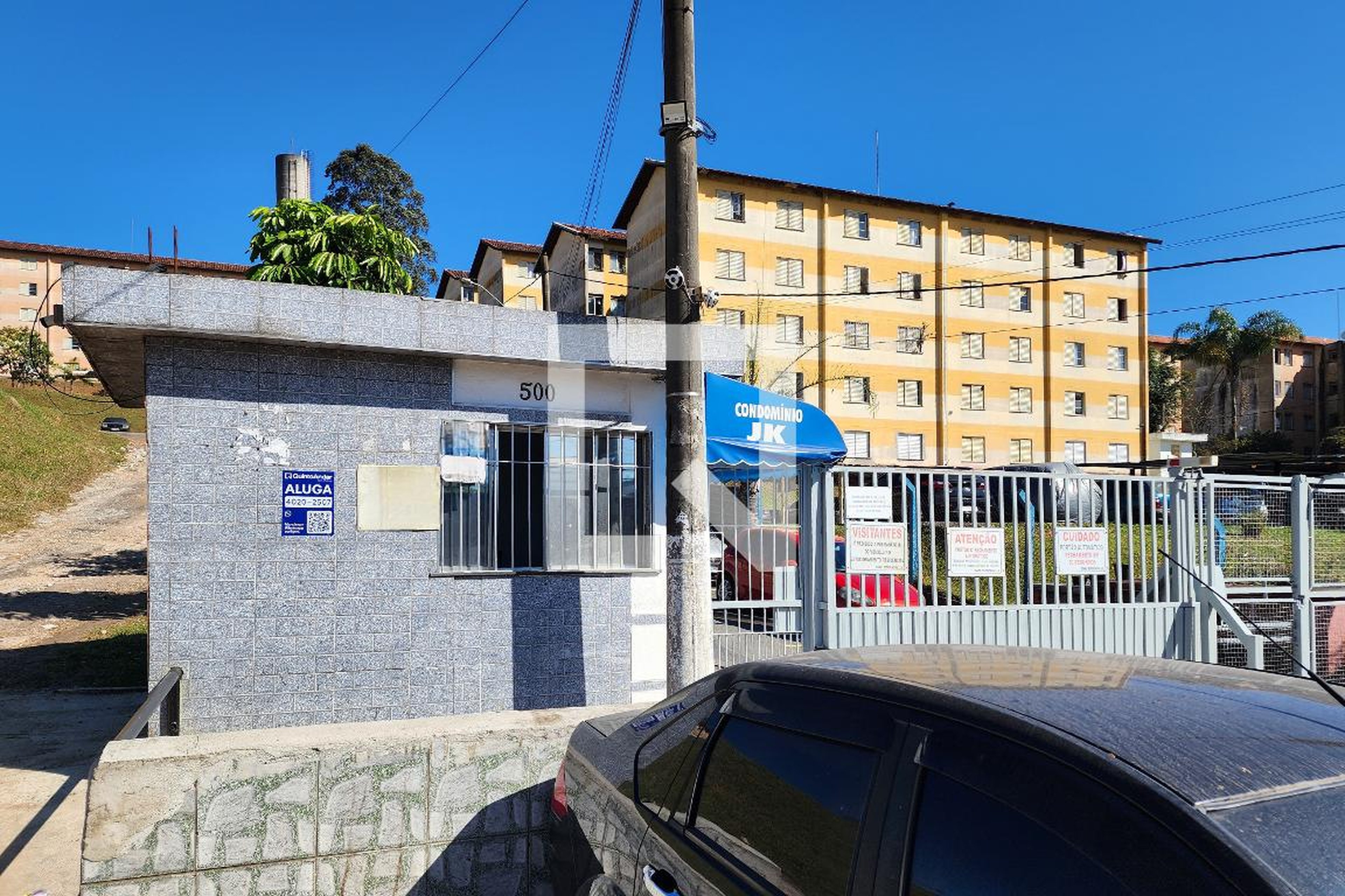 Fachada Condomínio em Estrada Particular Eiji Kikuti, 500