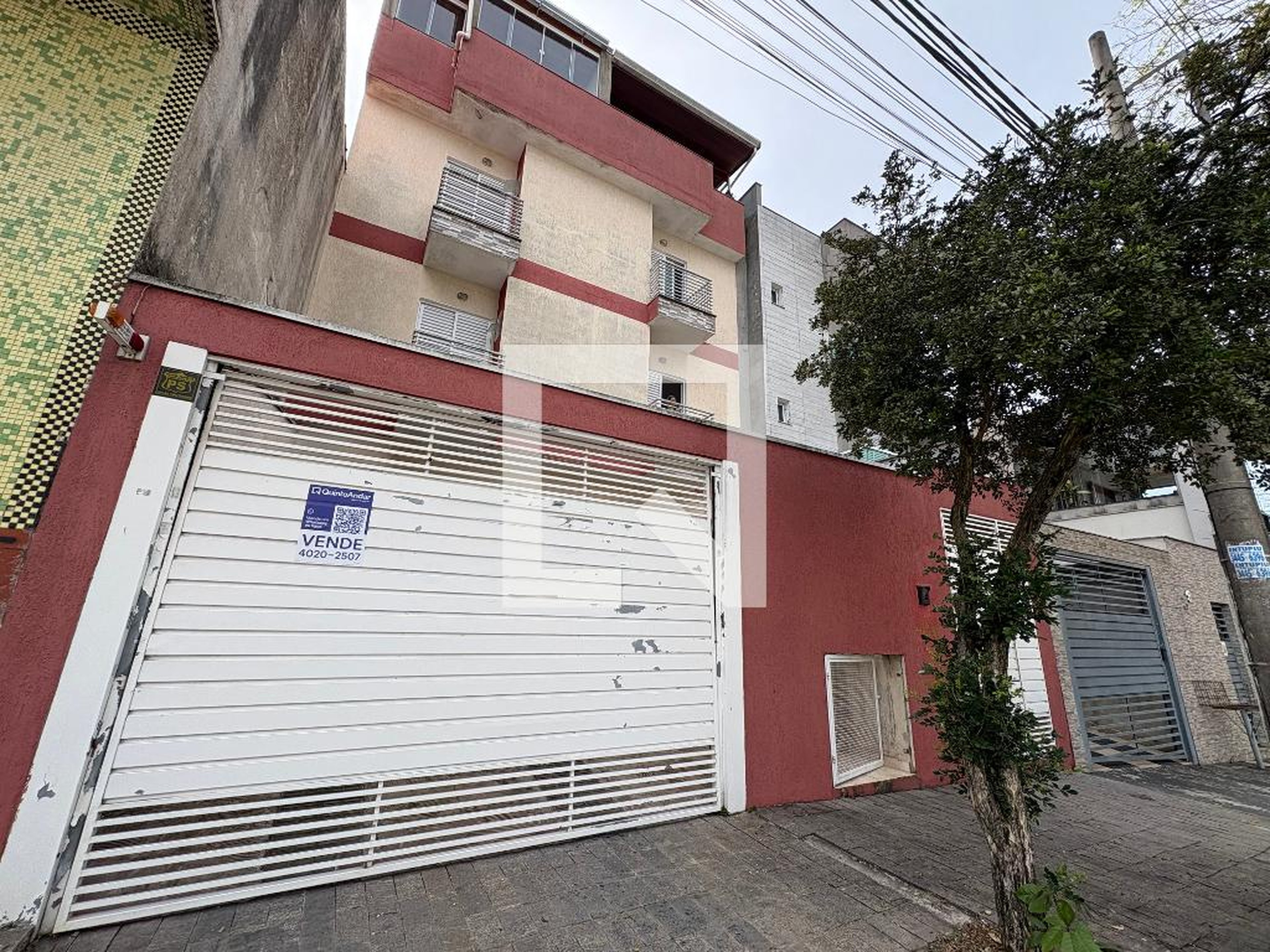 Fachada Condomínio em Rua Gibraltar, 396