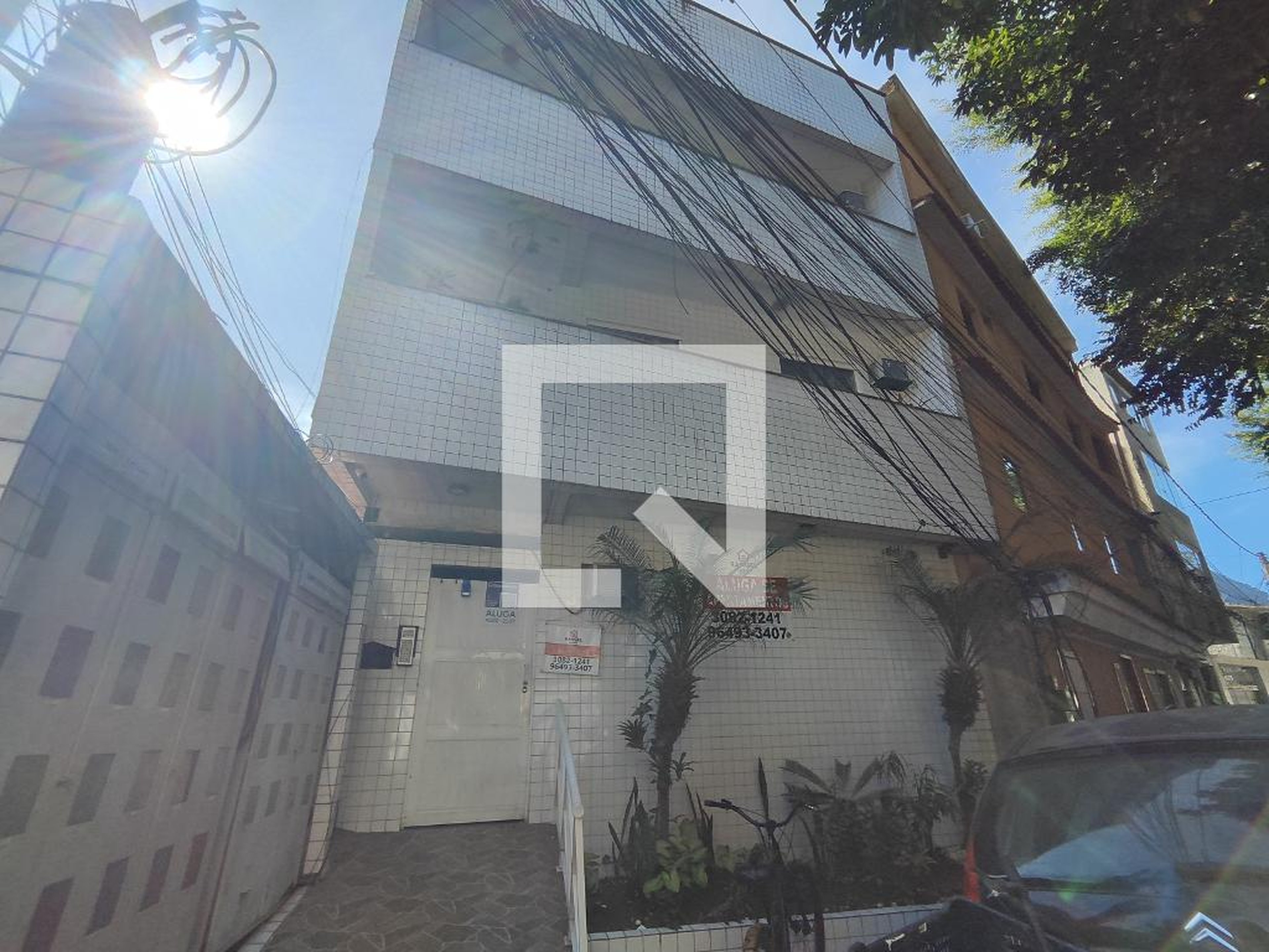 Fachada Condomínio em Estrada Benvindo de Novaes, 5