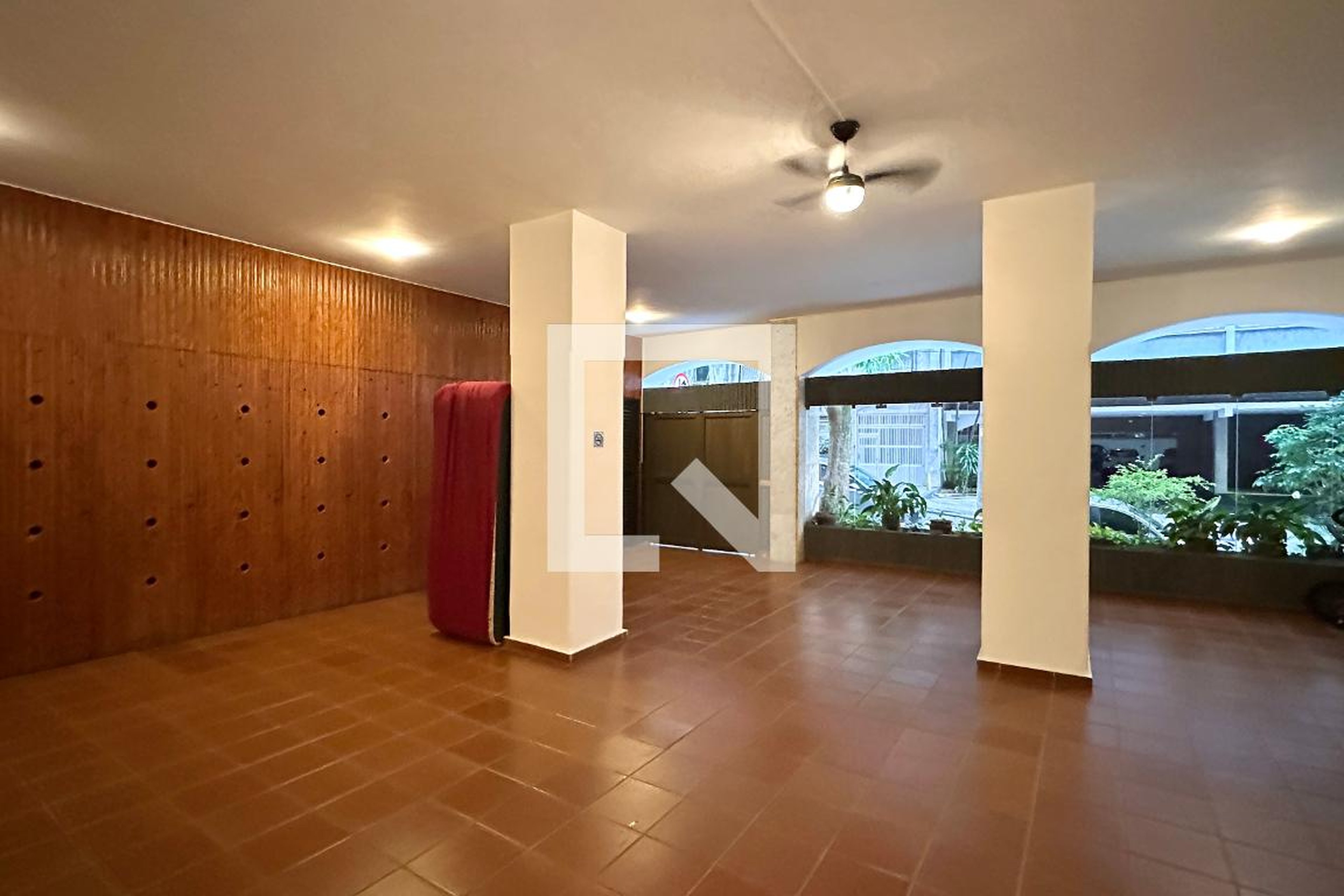 Entrada - Edifício Gommpar