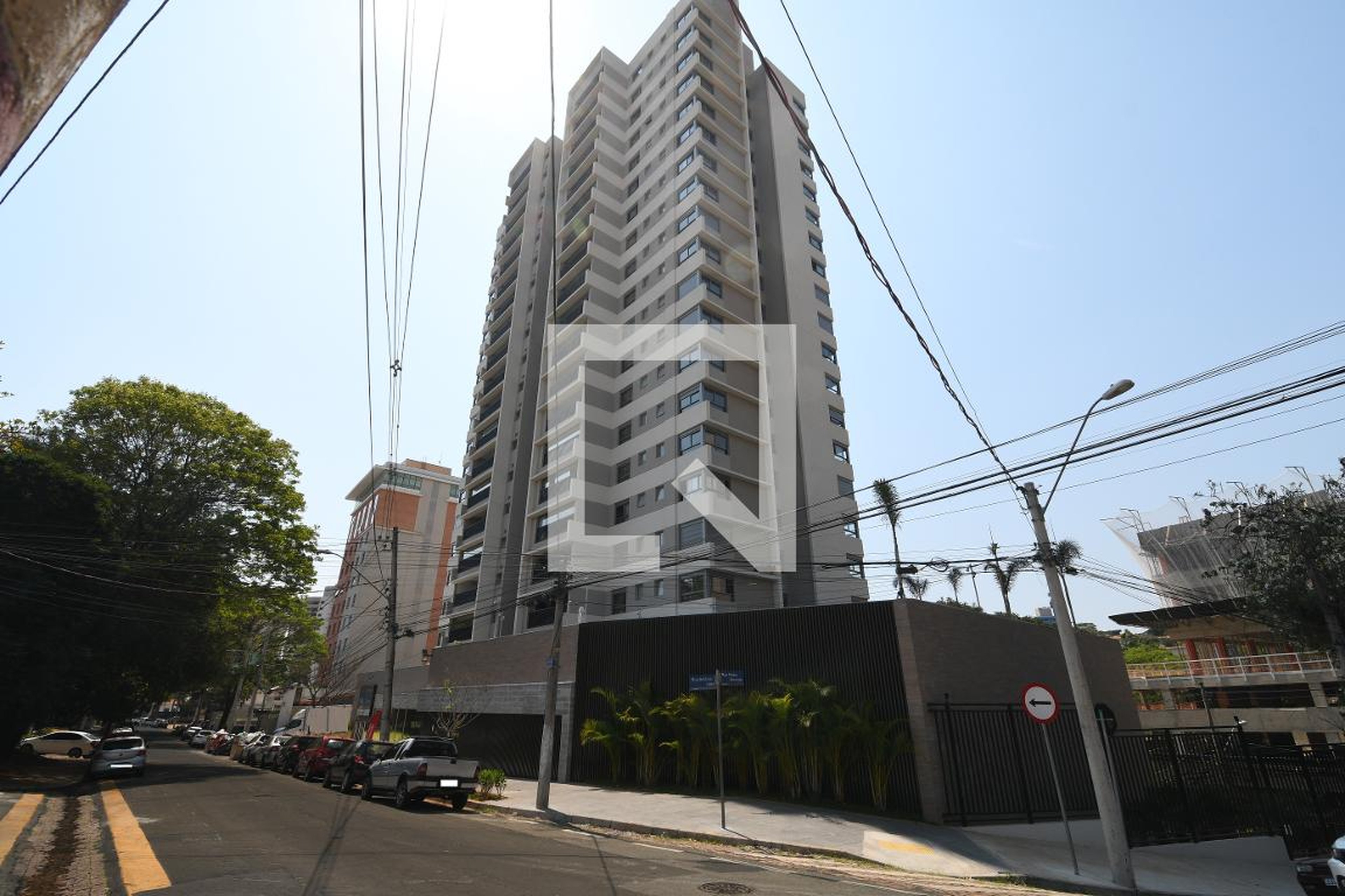 Fachada do Prédio Condomínio VESTRA CAMBUI