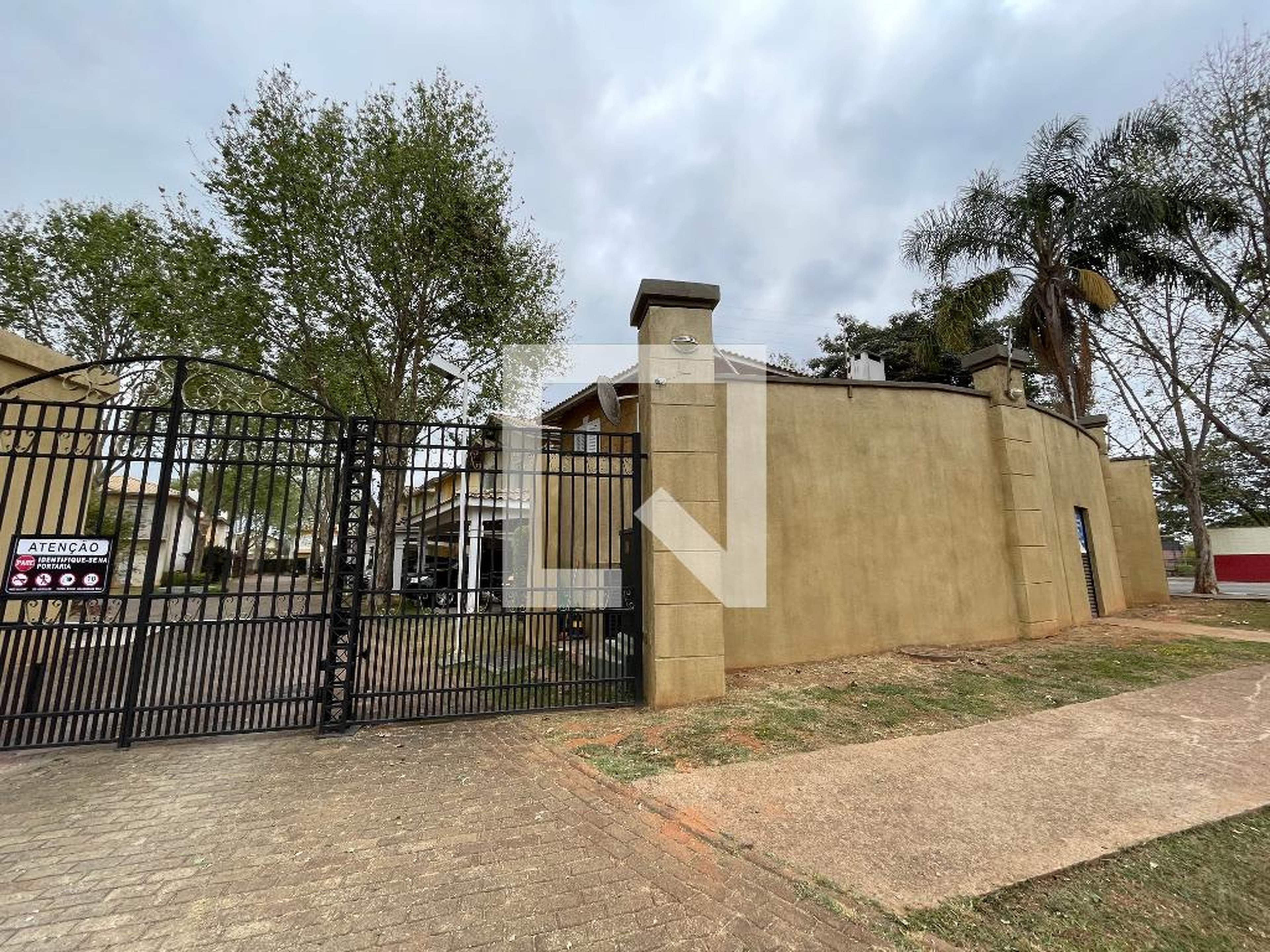 Fachada Condomínio RESERVA GRANJA VIANA
