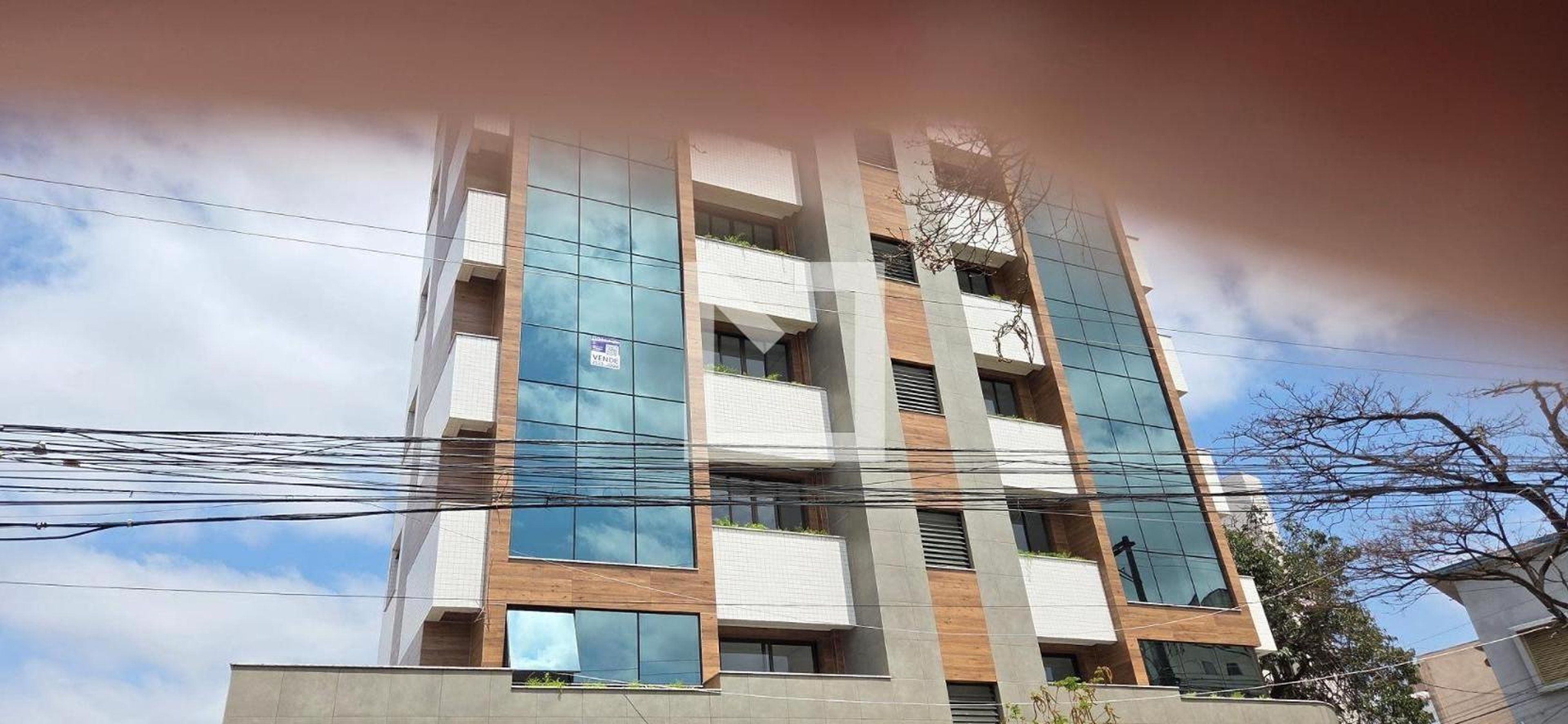 Fachada Condomínio em Rua Cuiabá, 579