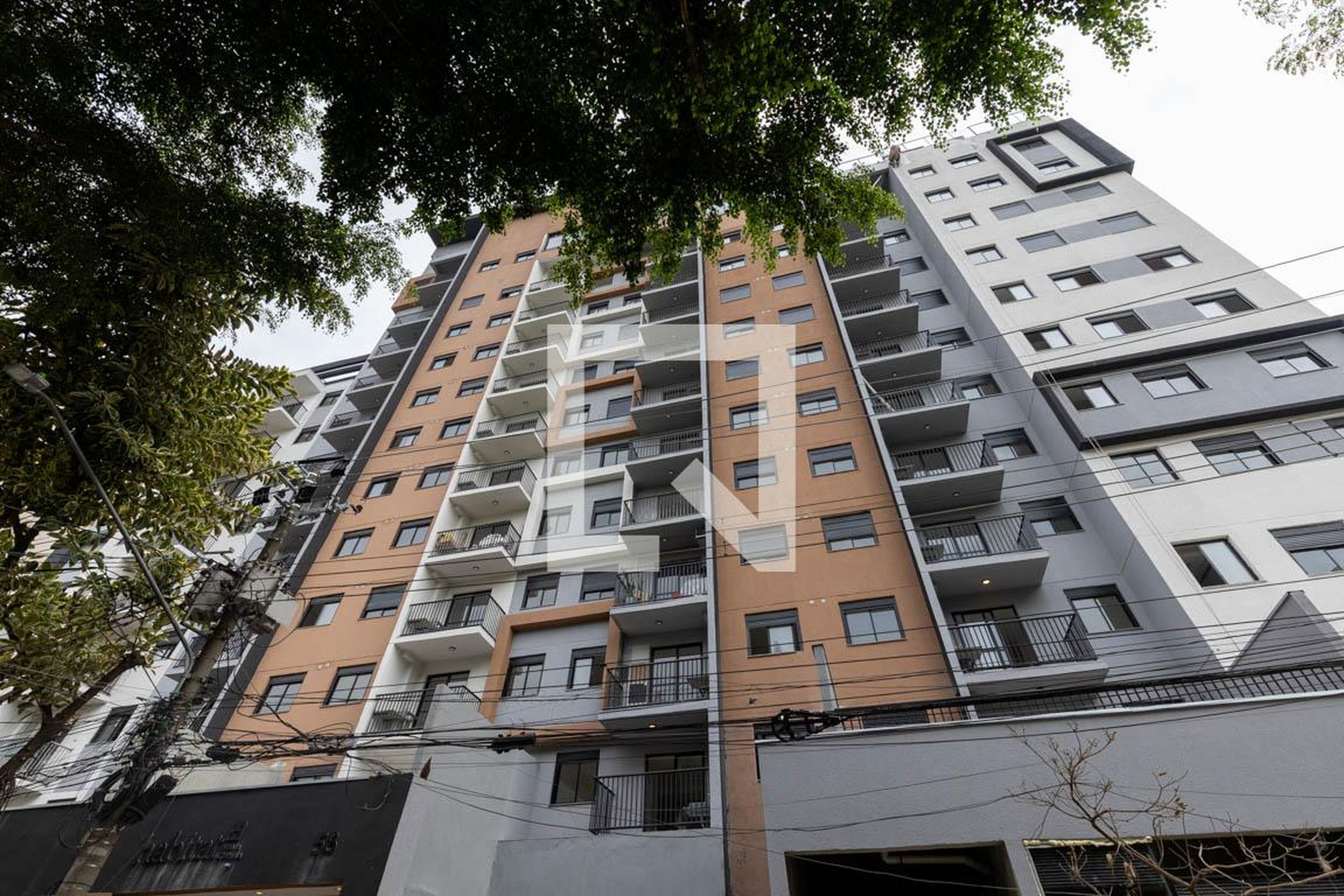 Fachada Condomínio em Rua João Pires Monteiro, 58