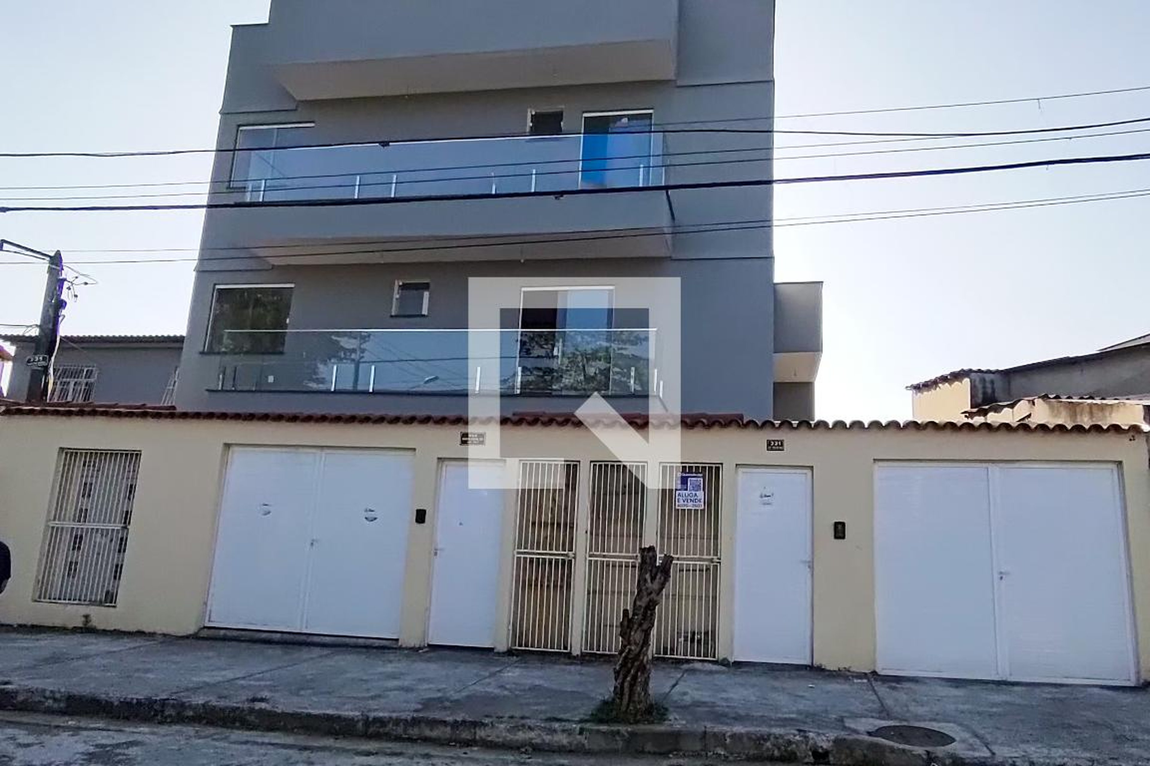 Fachada Condomínio em Rua Manuel Viêira, 331