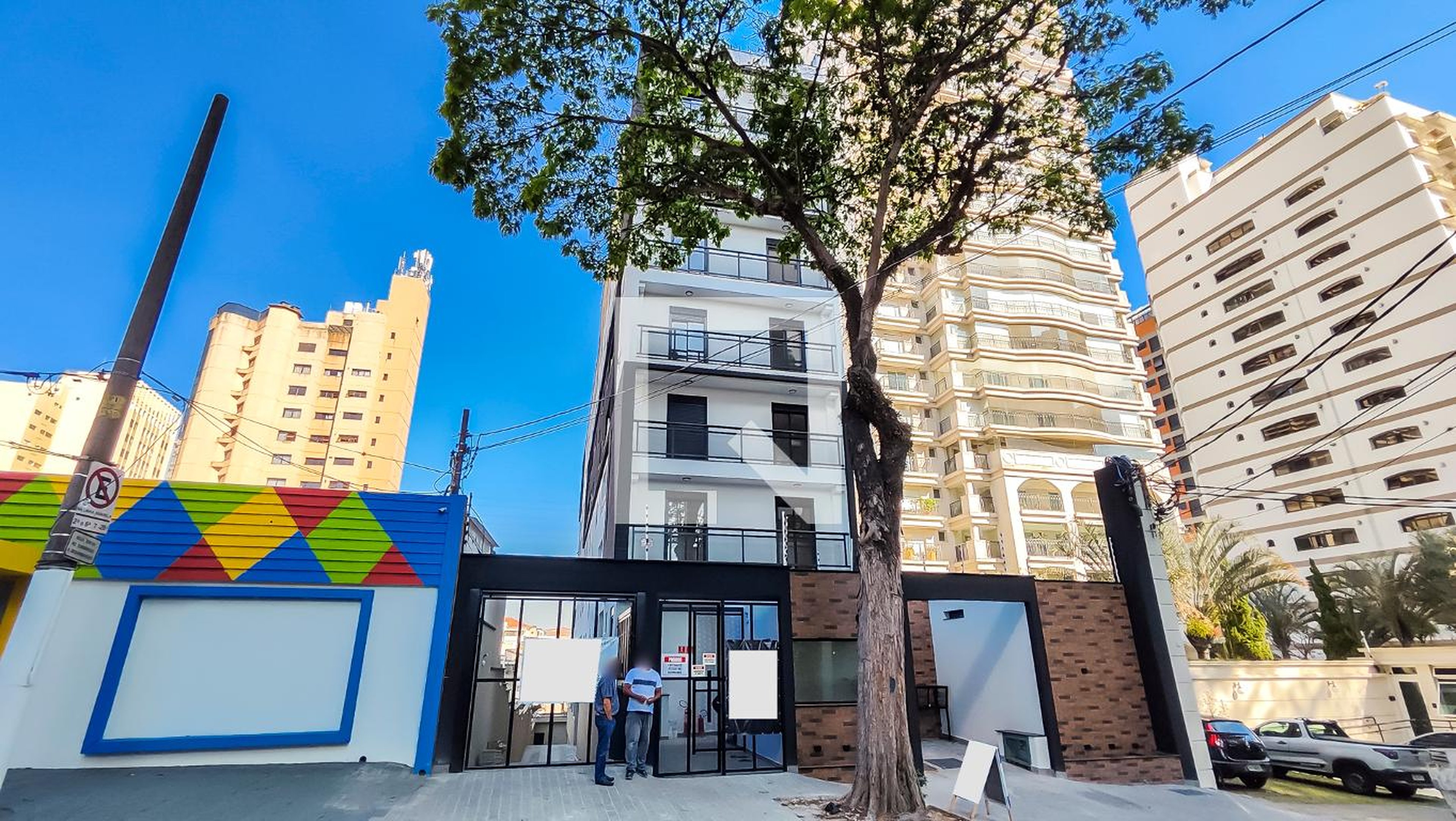 Fachada Condomínio em Rua Capitão Alberto Mendes Júnior, 640