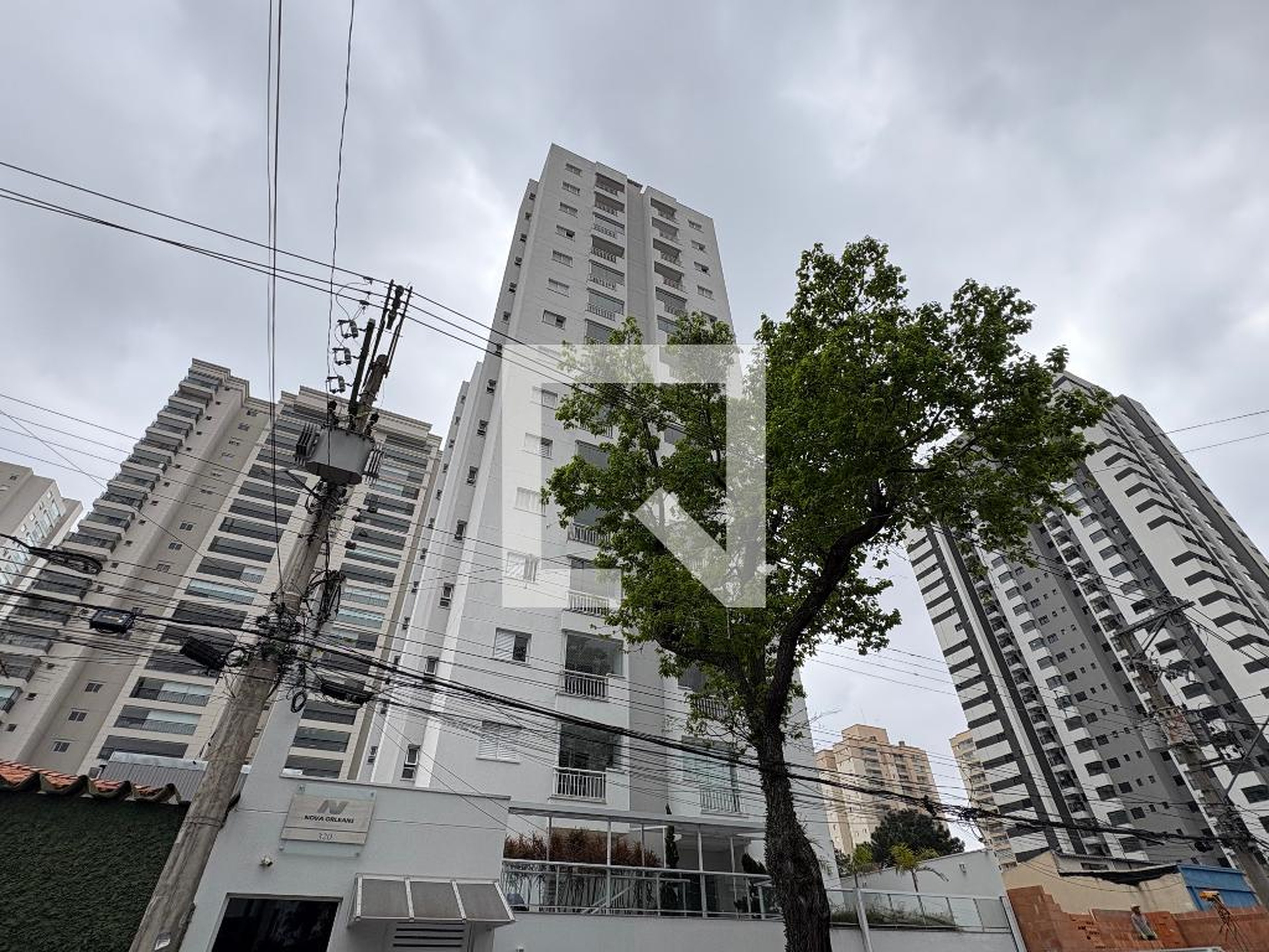 Fachada Condomínio em Rua Rosa de Siqueira, 144