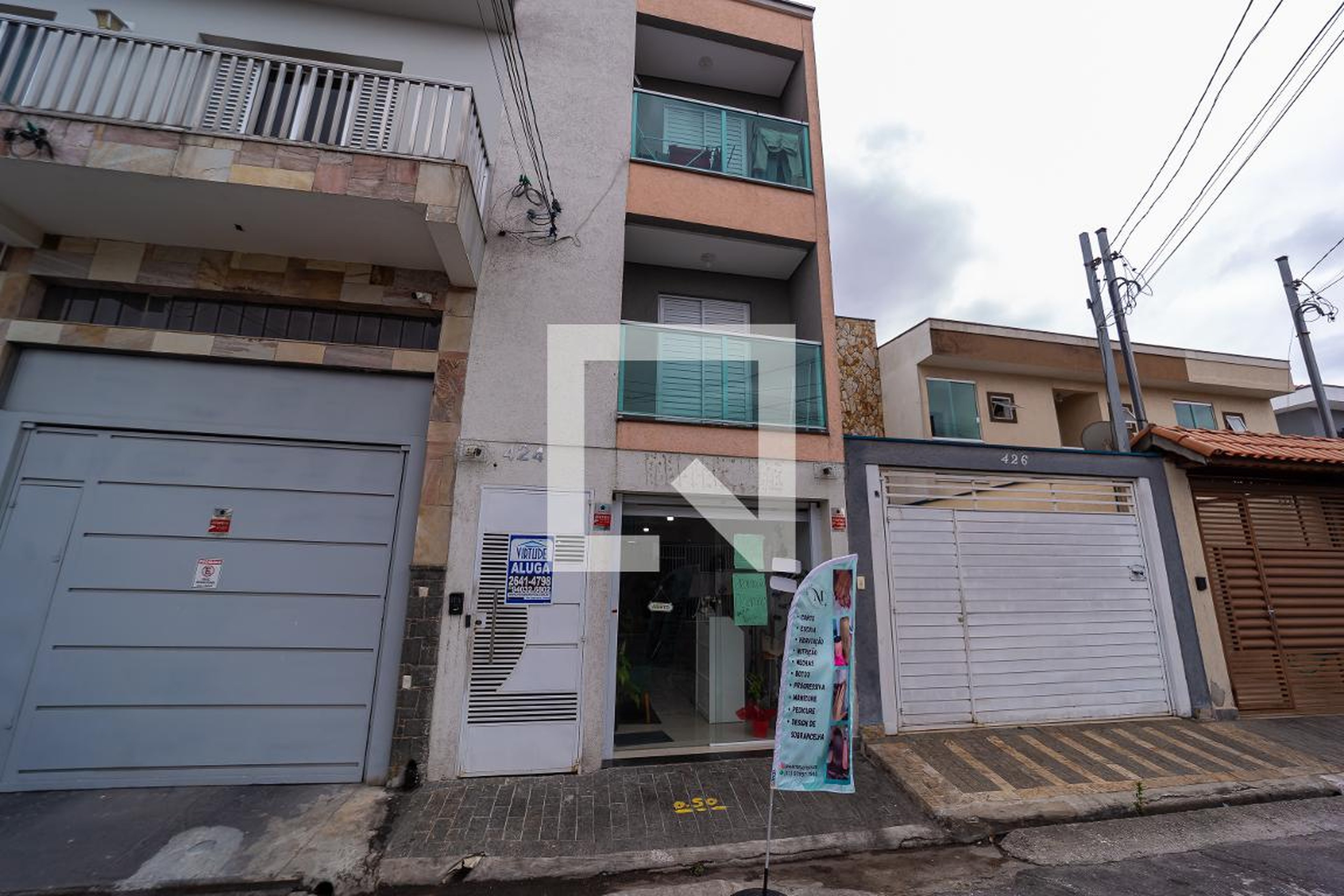 Fachada Condomínio em Rua Fernandes Portalegre, 424