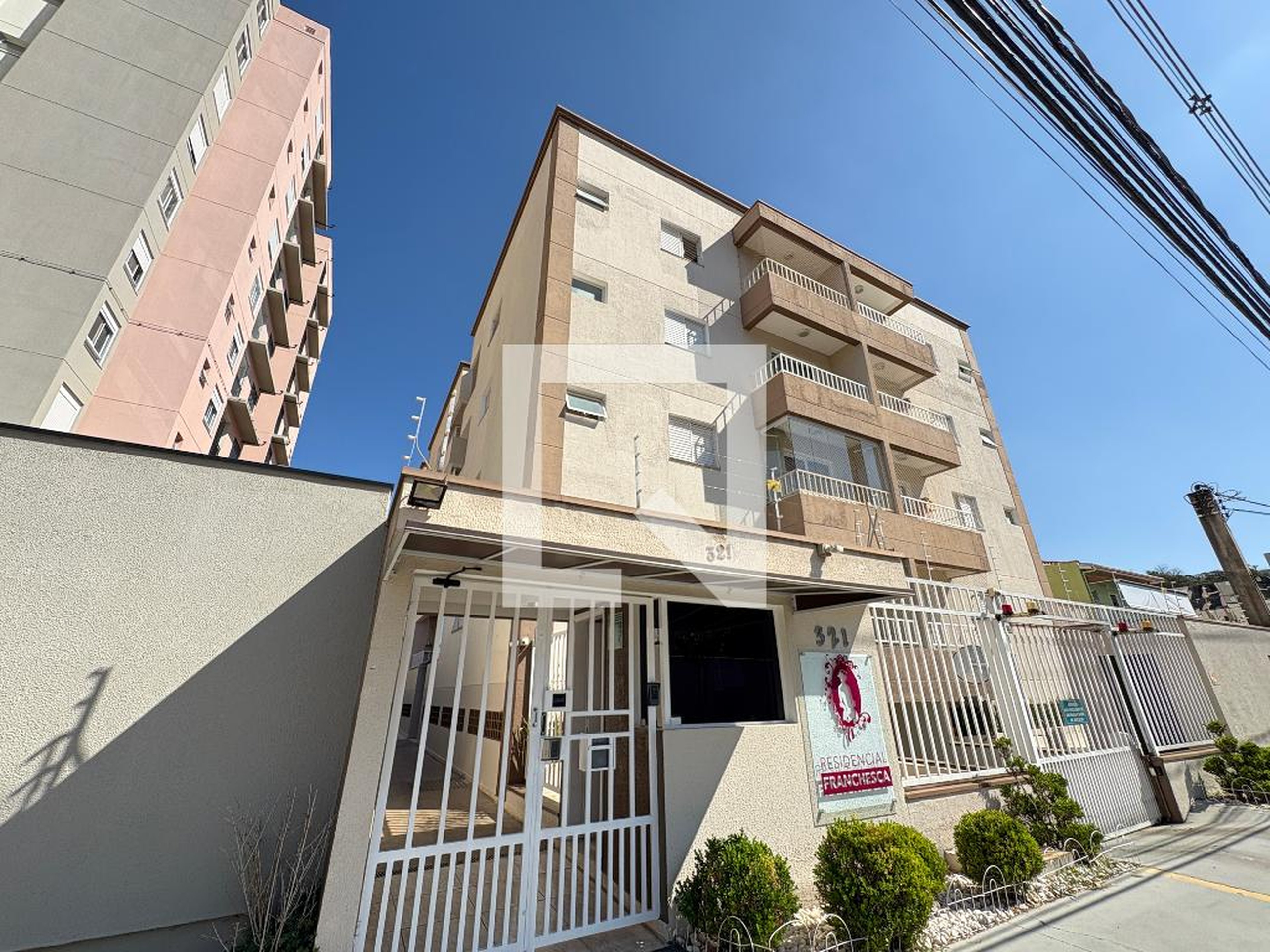 Fachada Residencial Franchesca