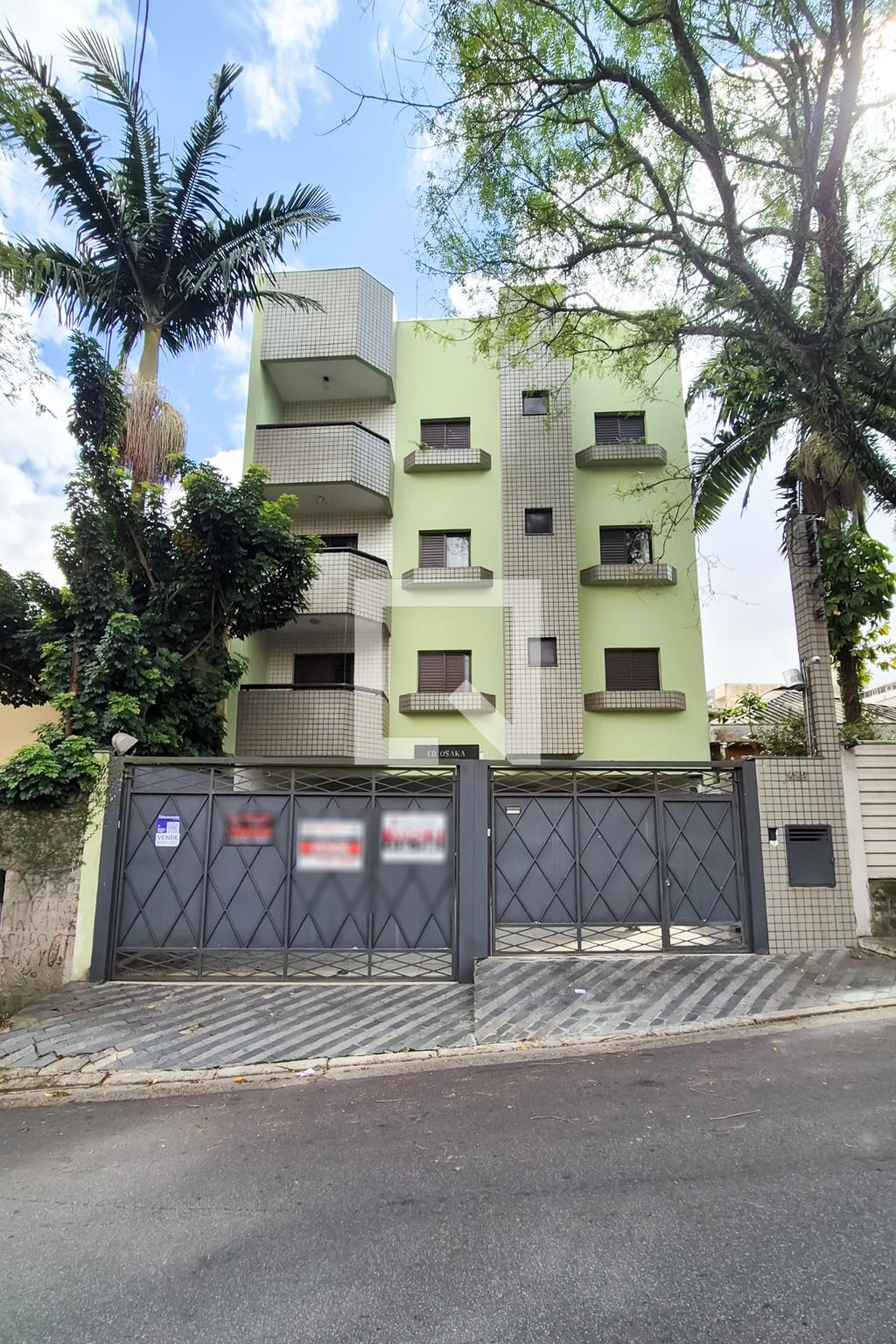 Fachada Condomínio em Rua Anunciata Gobbi, 222