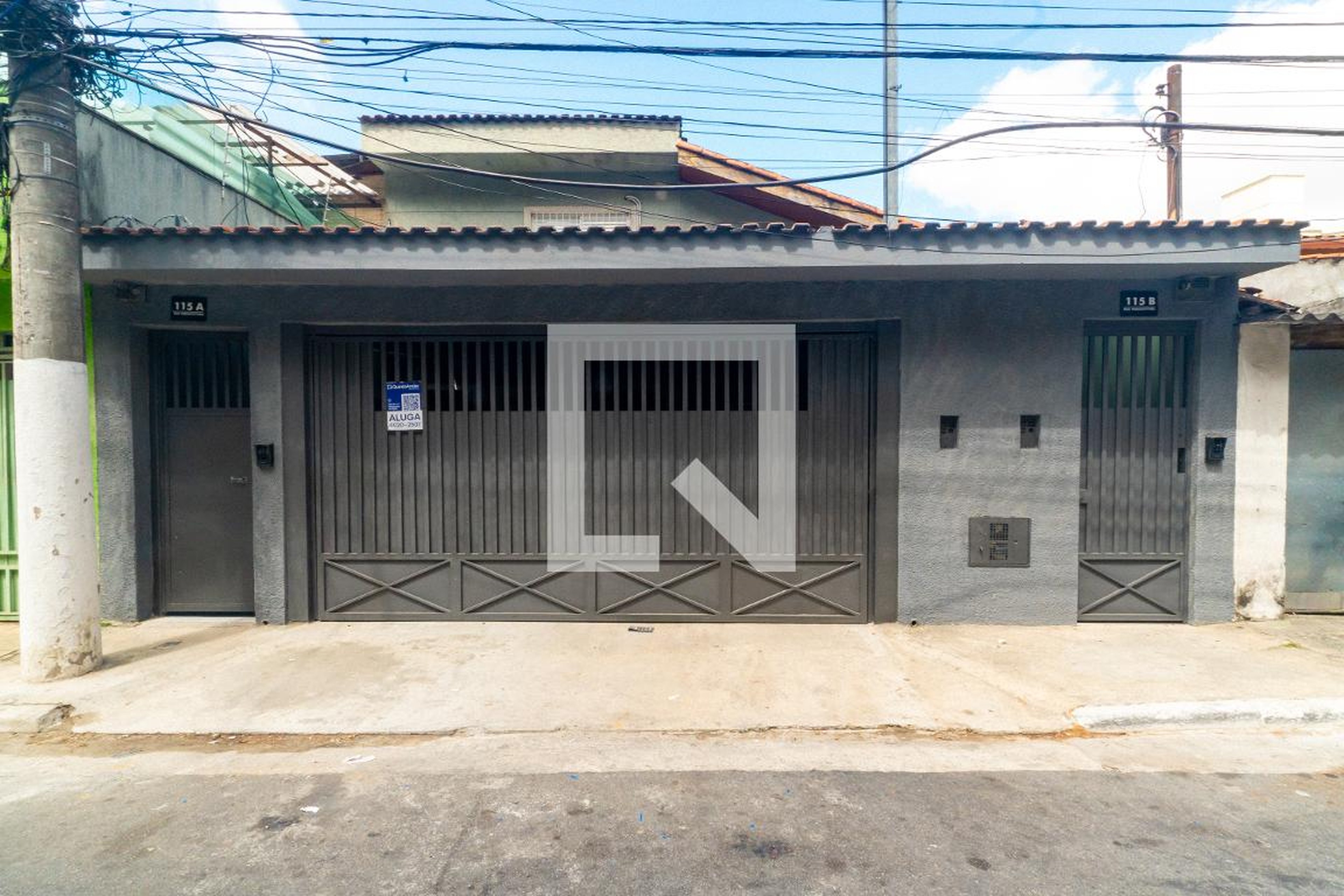 Fachada Condomínio em Rua Taquacetuba, 115