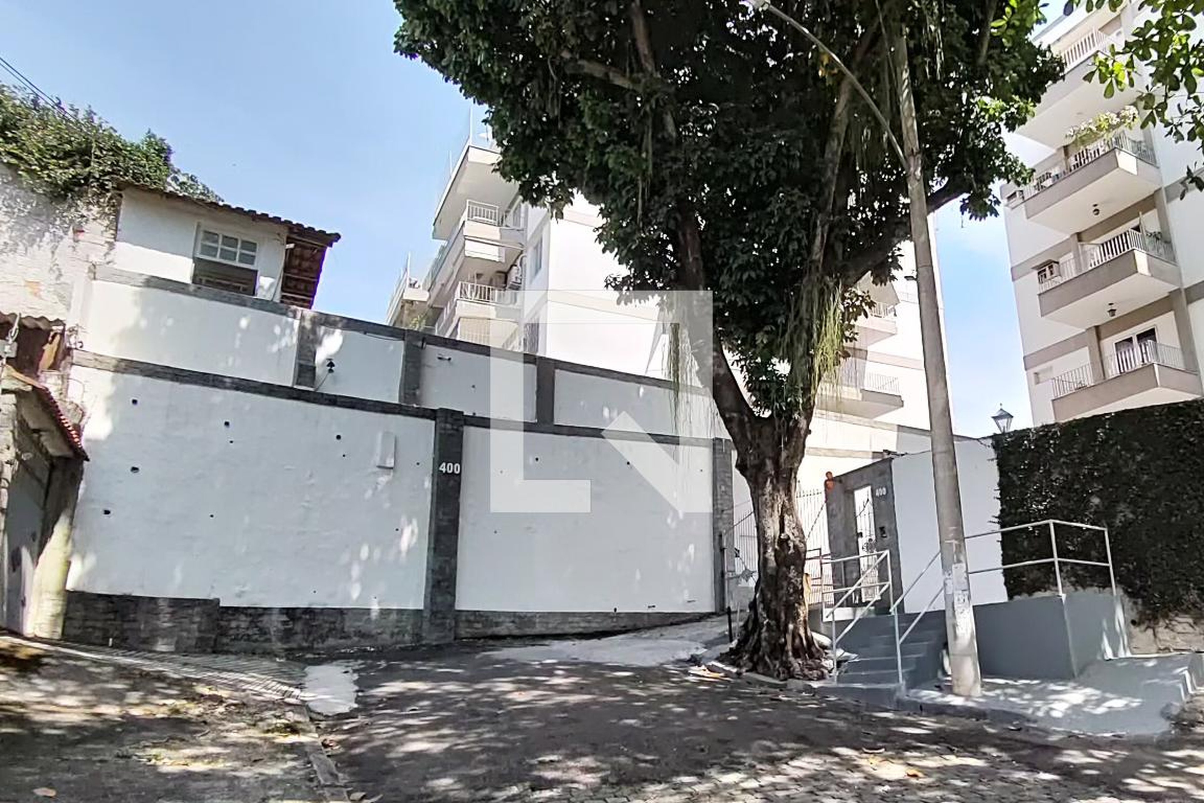 Fachada Condomínio em Rua Alberto Pasqualini, 4001
