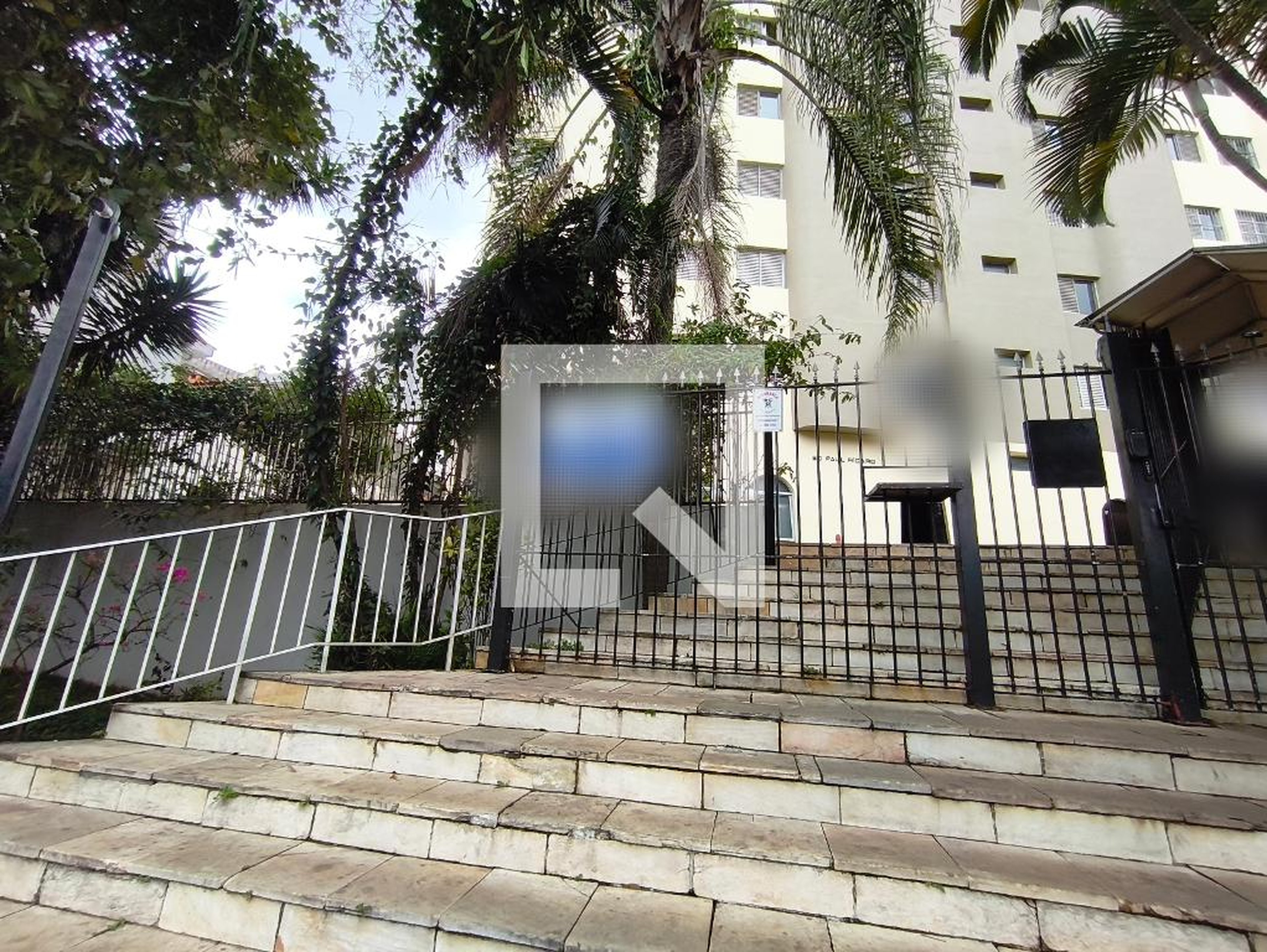 Fachada Condomínio Conjunto Tours de France