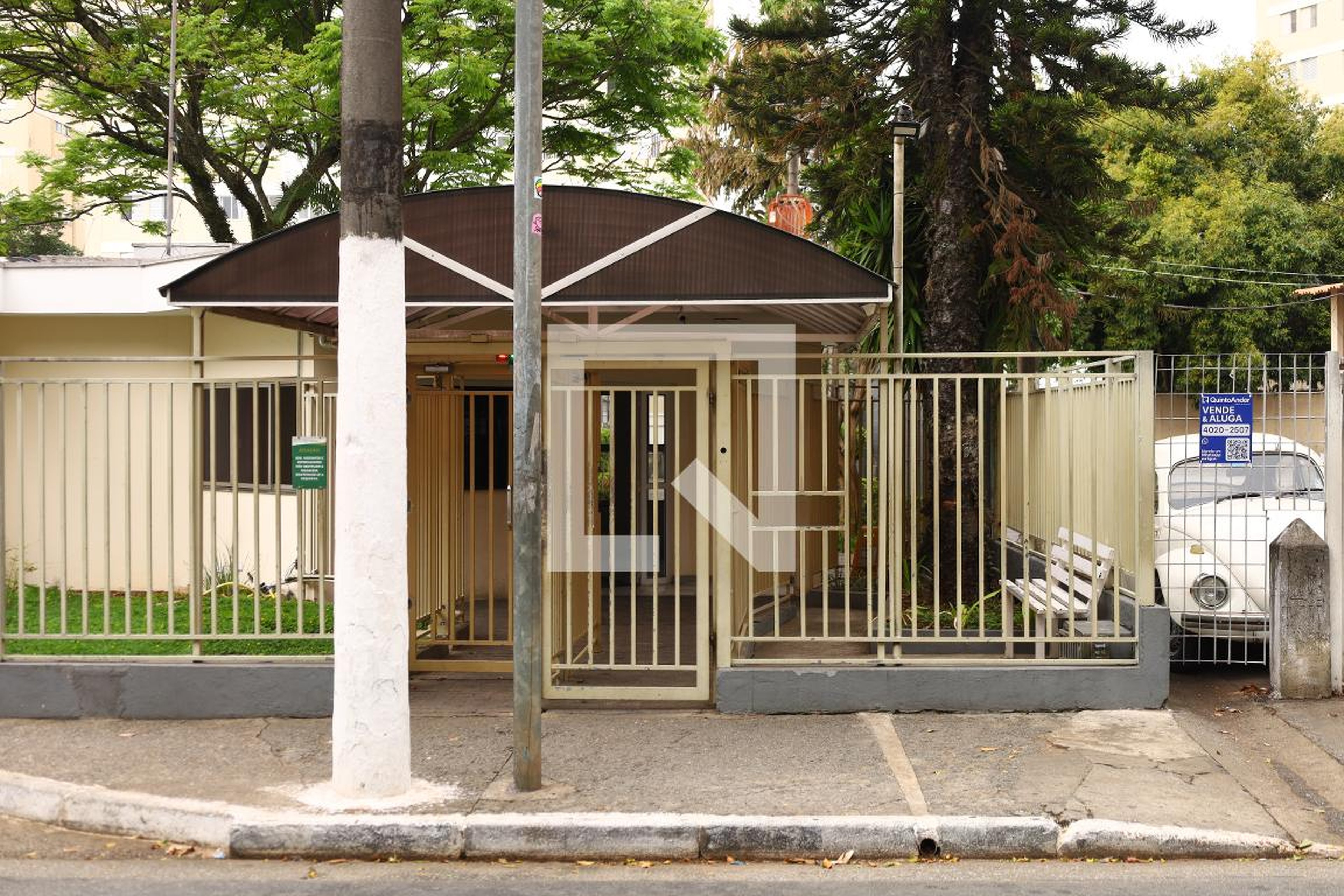 Fachada Condomínio em Avenida Águia de Haia, 2100