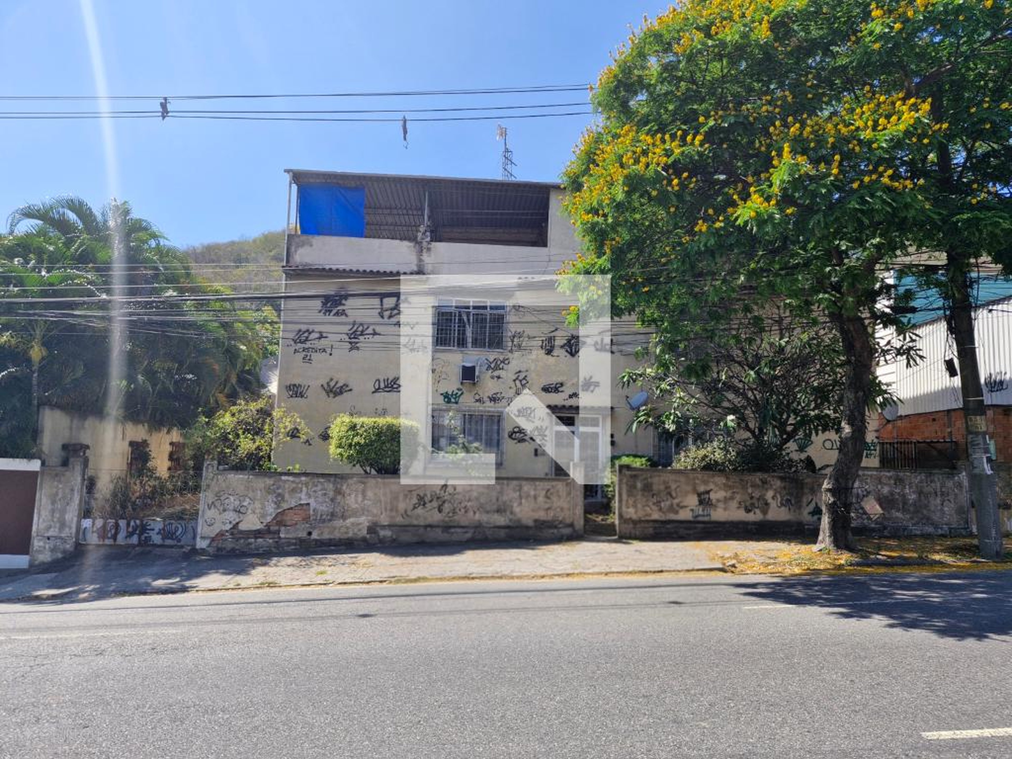 Fachada Condomínio em Rua Fernandes Sampaio, 561