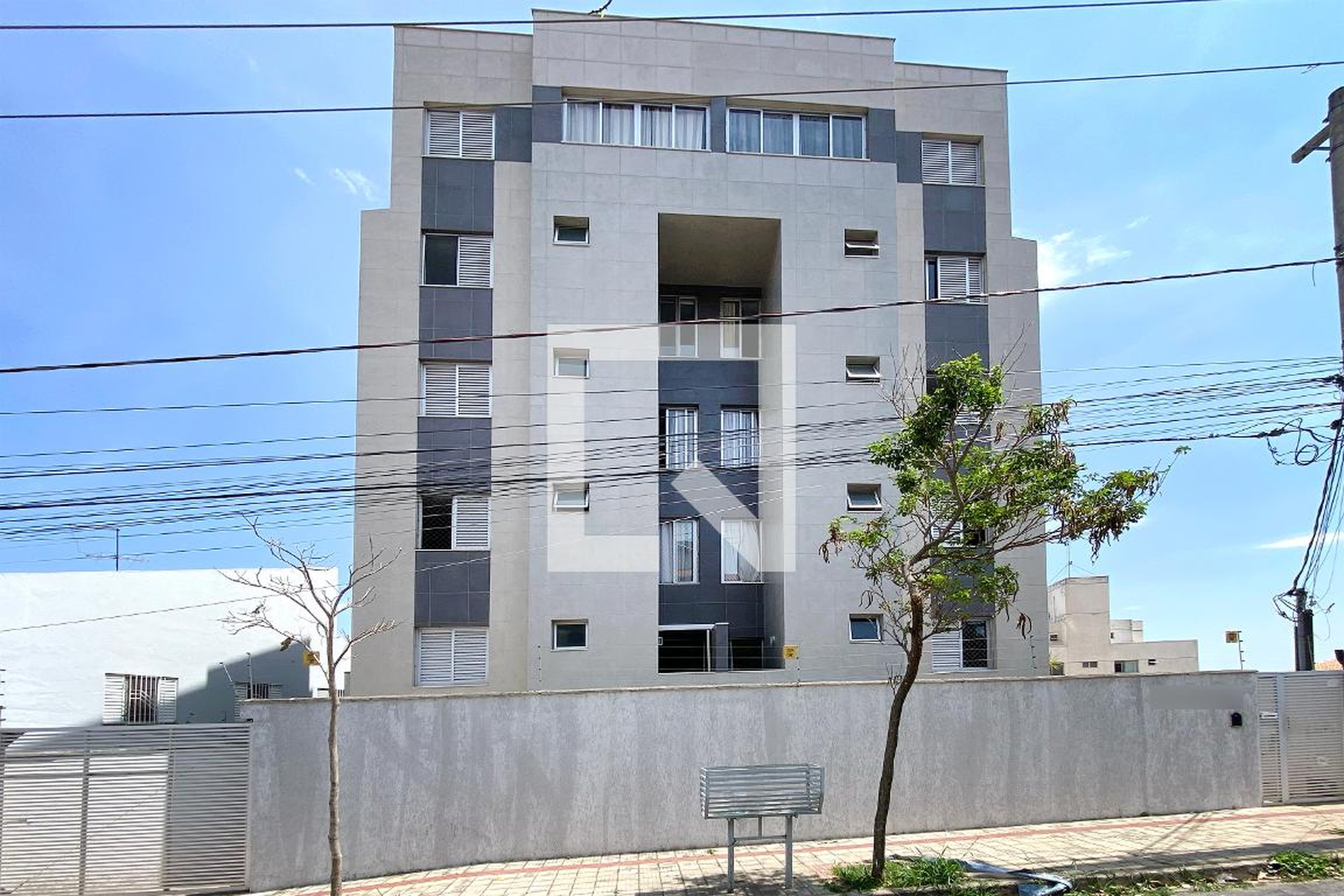 Fachada Condomínio em Rua Maria Lúcia García, 265