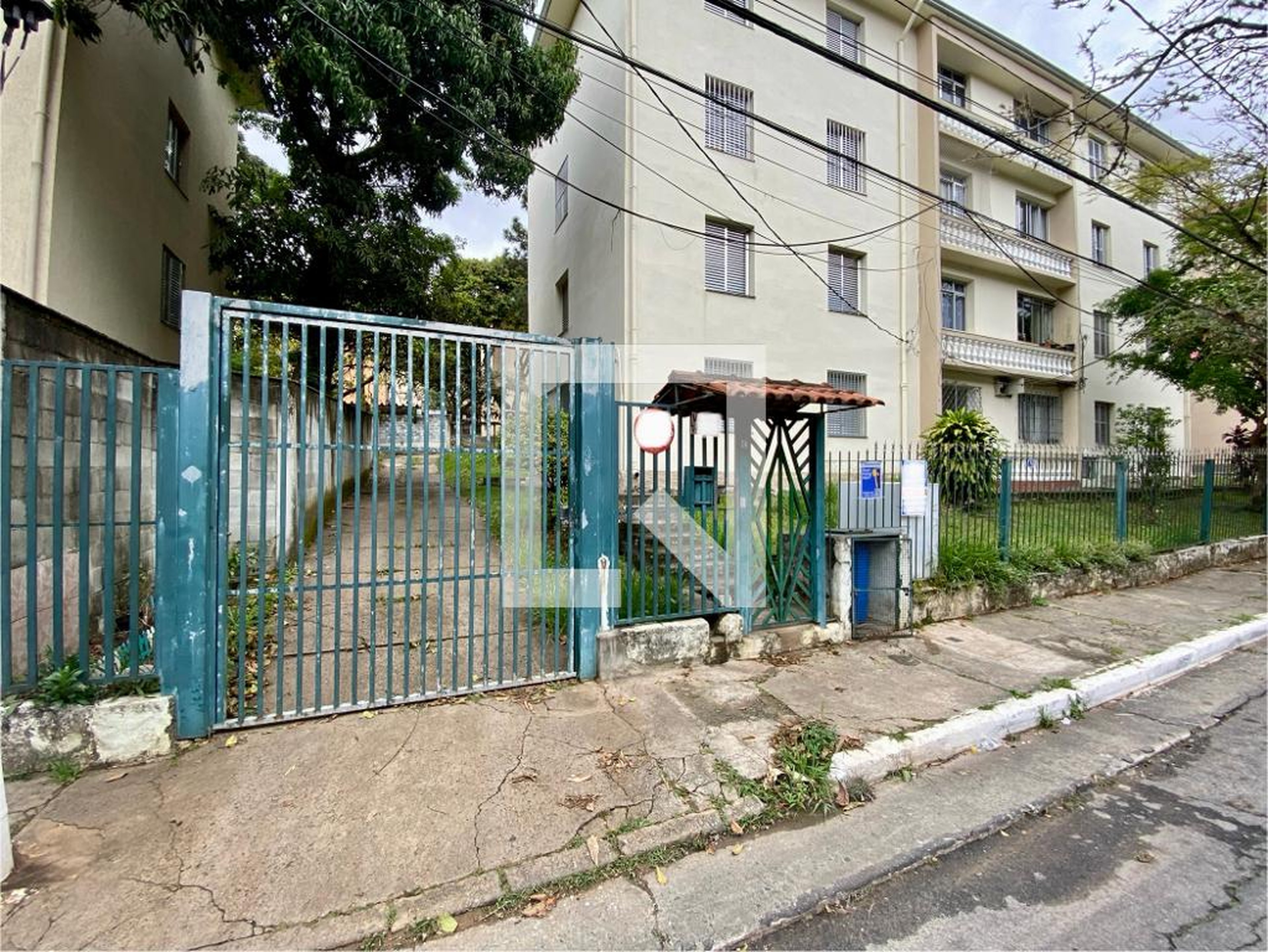 Fachada Condomínio em Avenida Professora Virgília Rodrigues Alves de Carvalho Pinto, 76