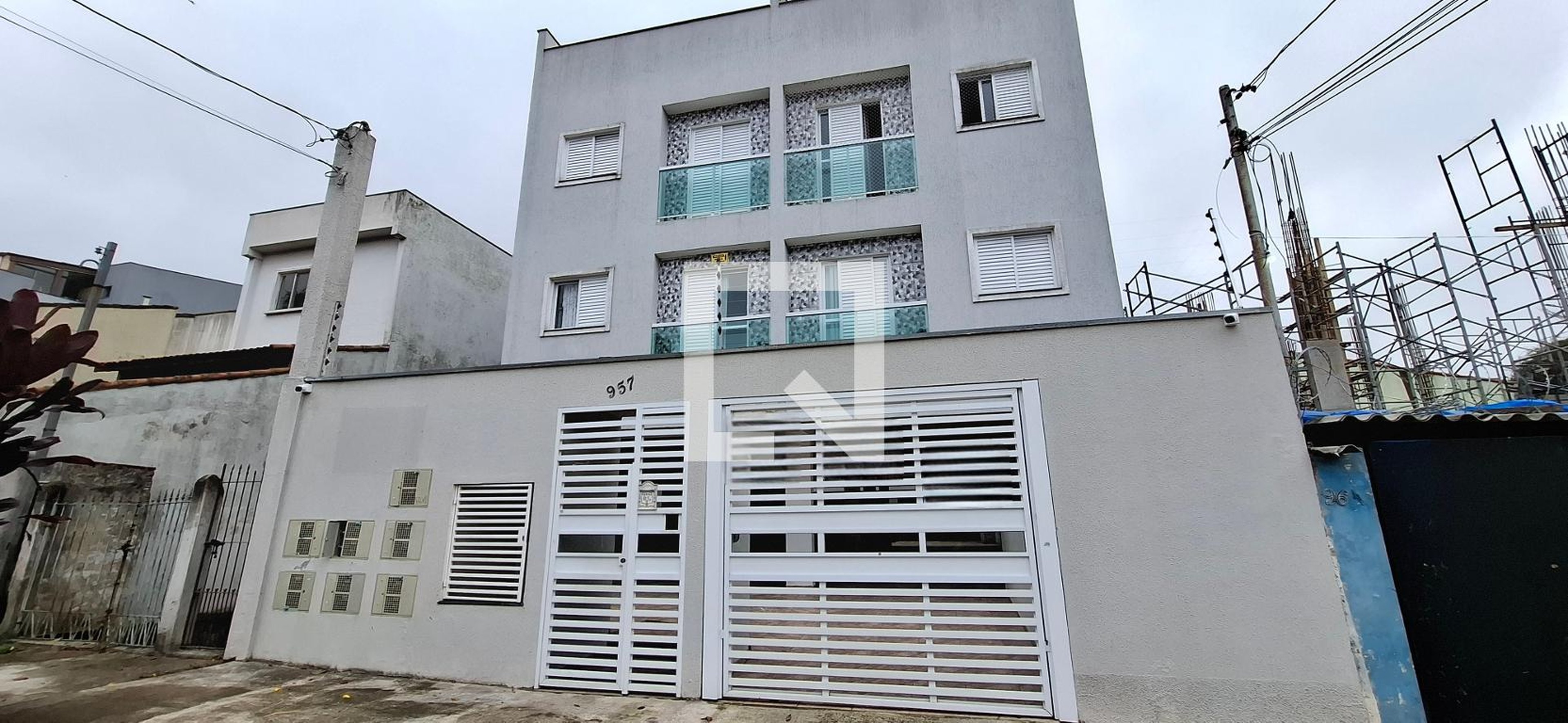 Fachada Condomínio em Rua Clélia, 957