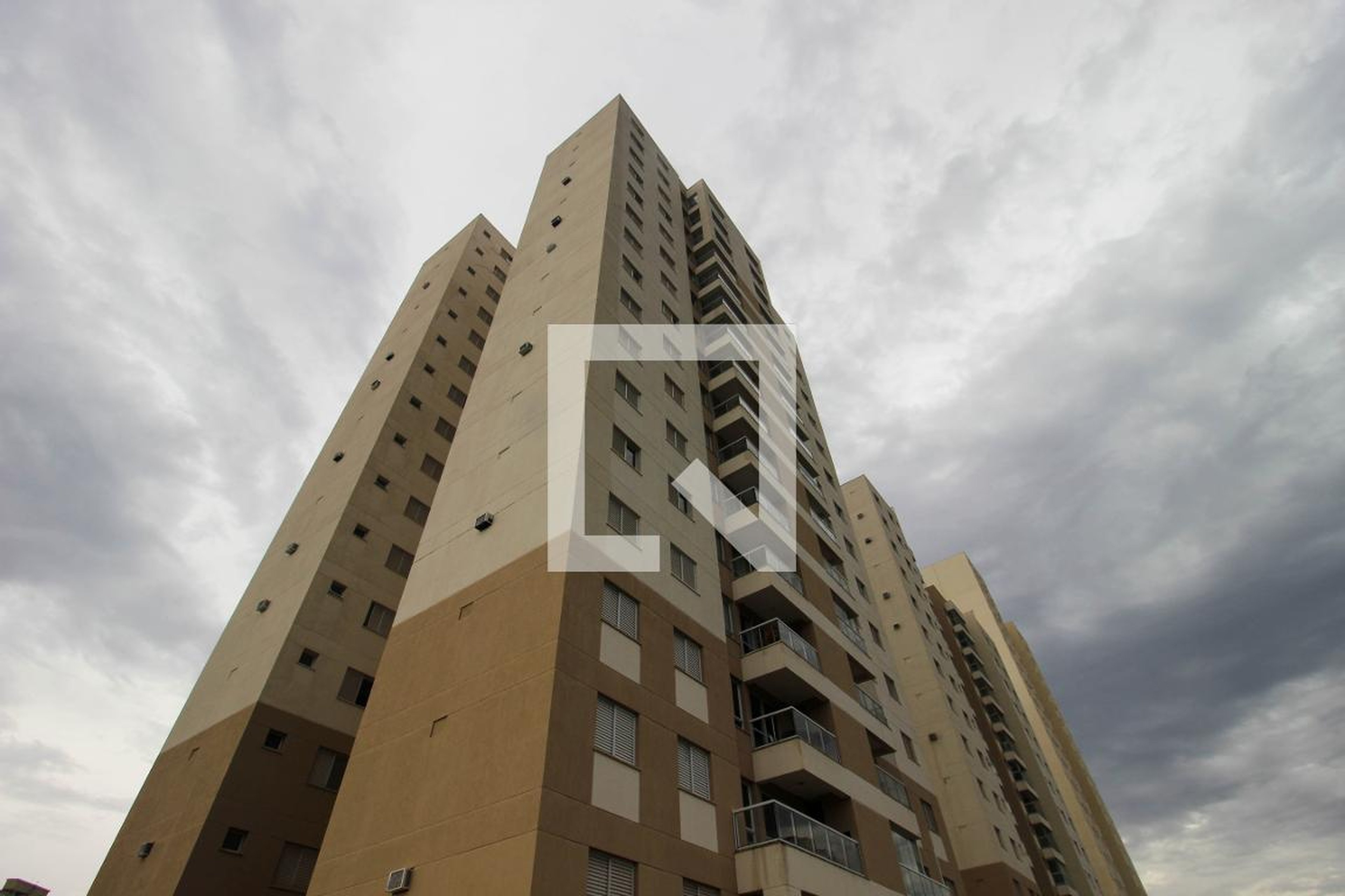 Fachada Condomínio MISTRAL CAMPOLIM