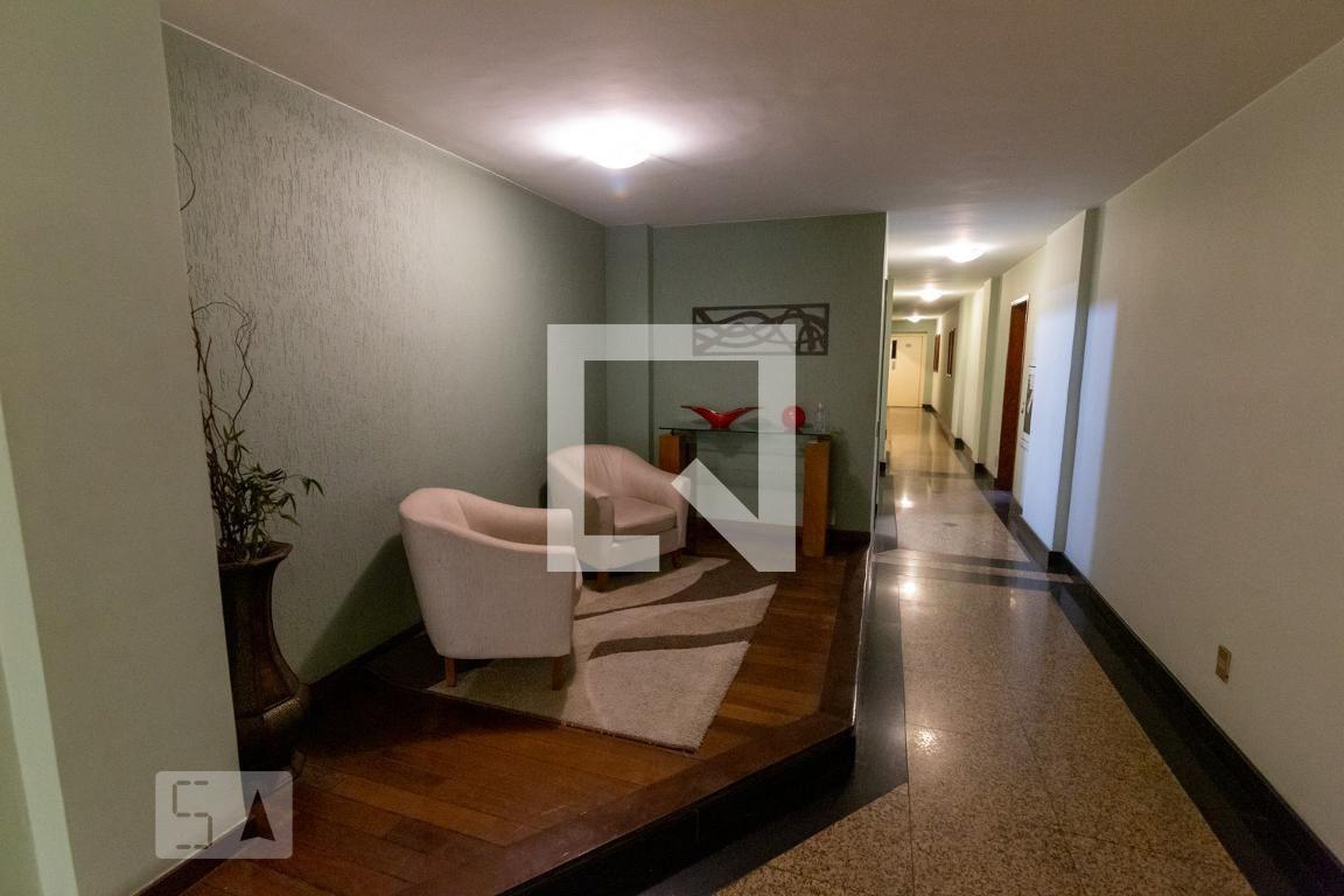 Hall - Solar dos Girassois