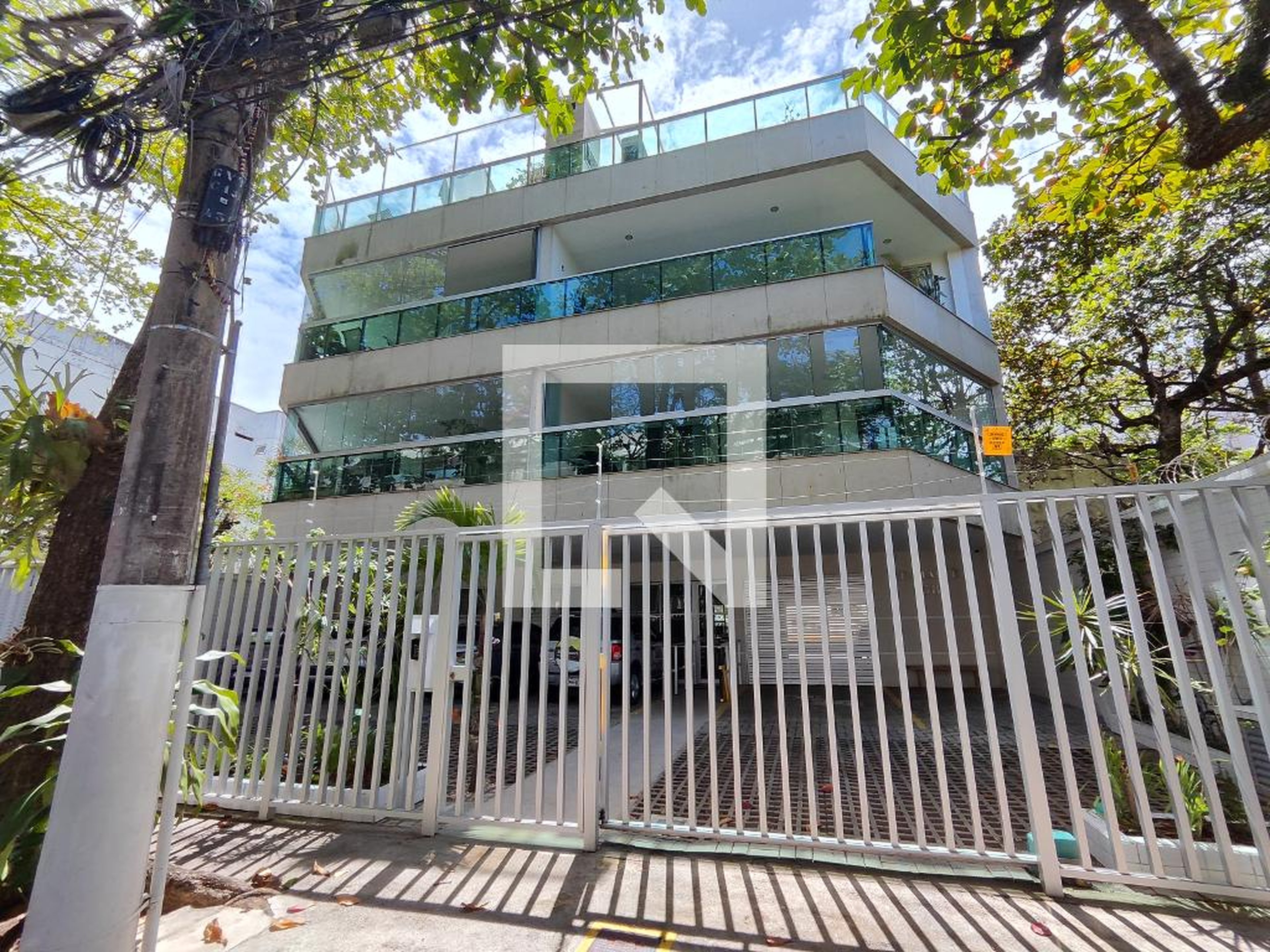 Fachada Condomínio em Rua Guilherme Baptista, 358