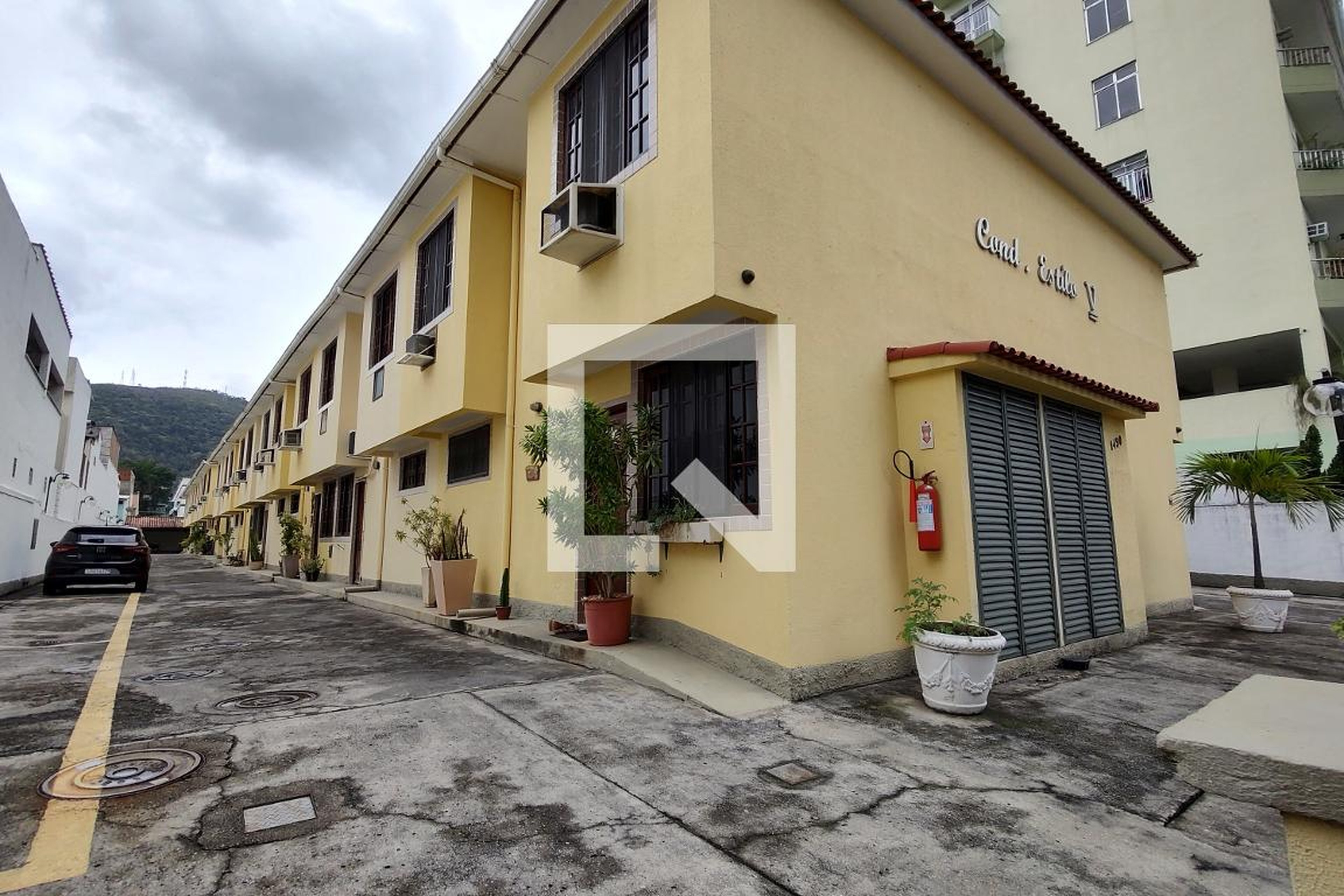 Fachada Condomínio Estilo V