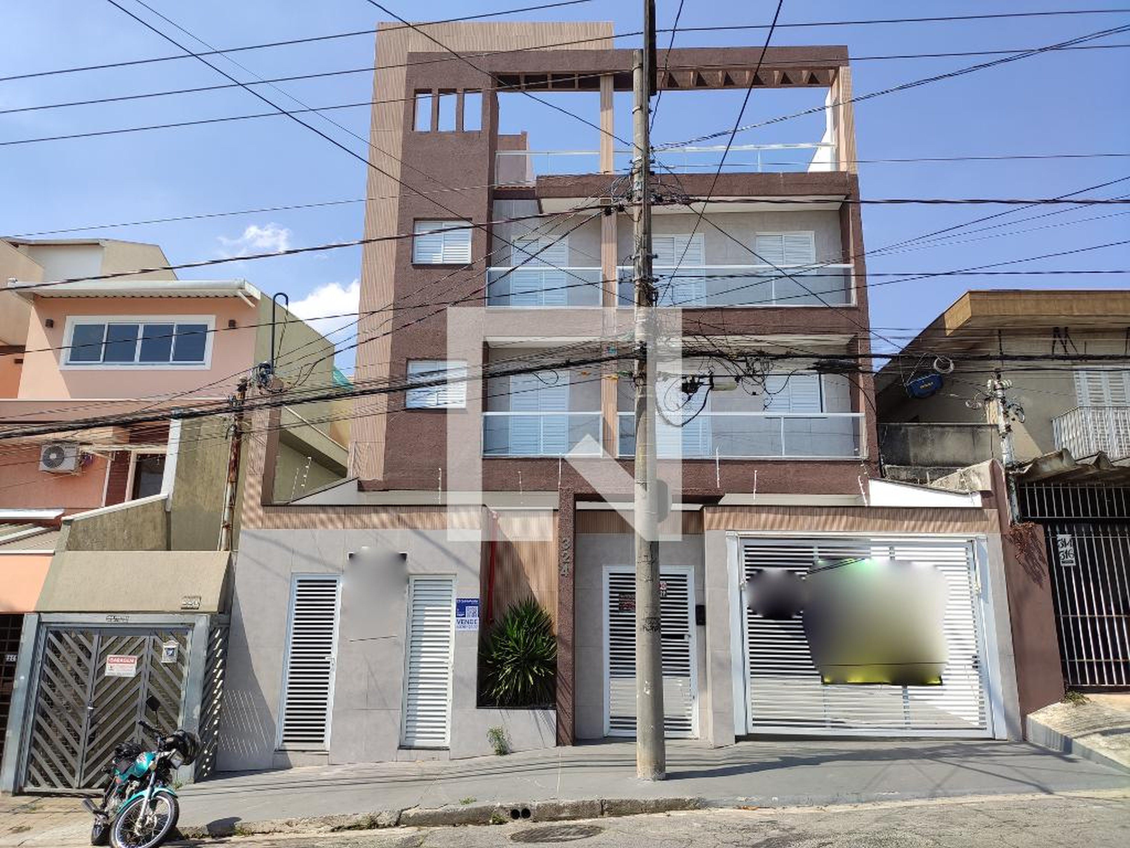 Fachada Condomínio em Rua Araçatuba, 324