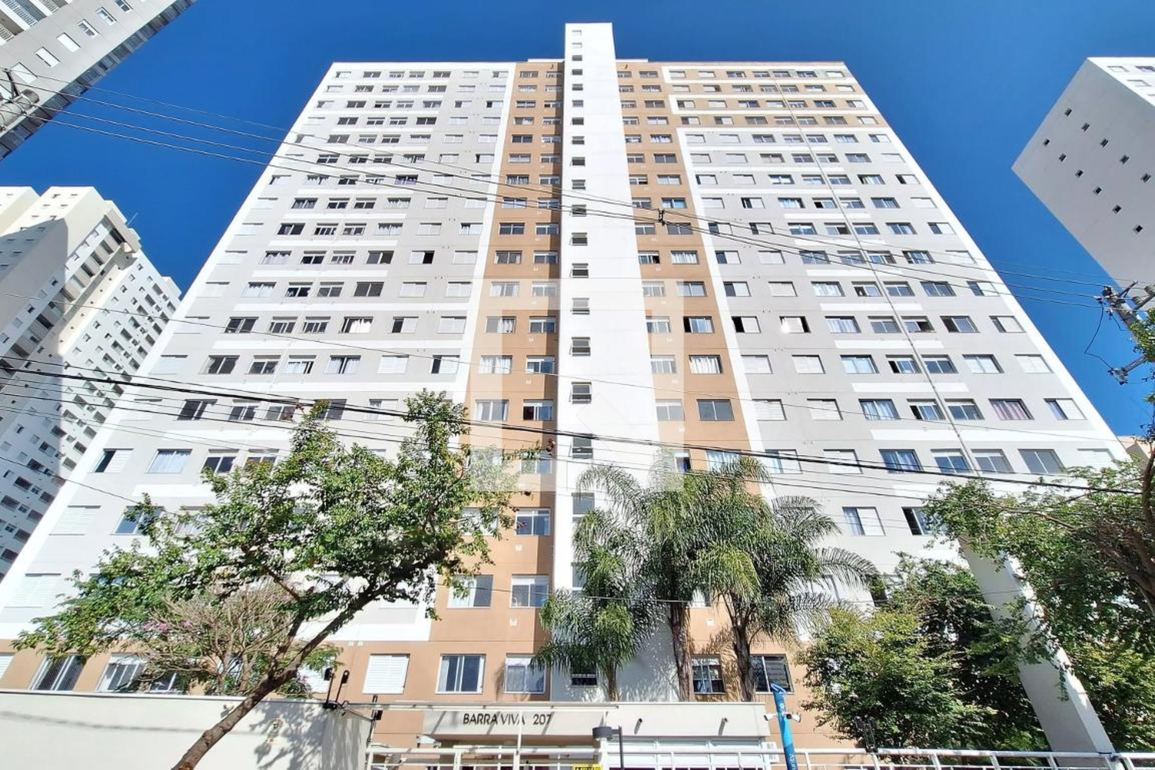 Fachada Condomínio Barra Viva - Torre Alegria