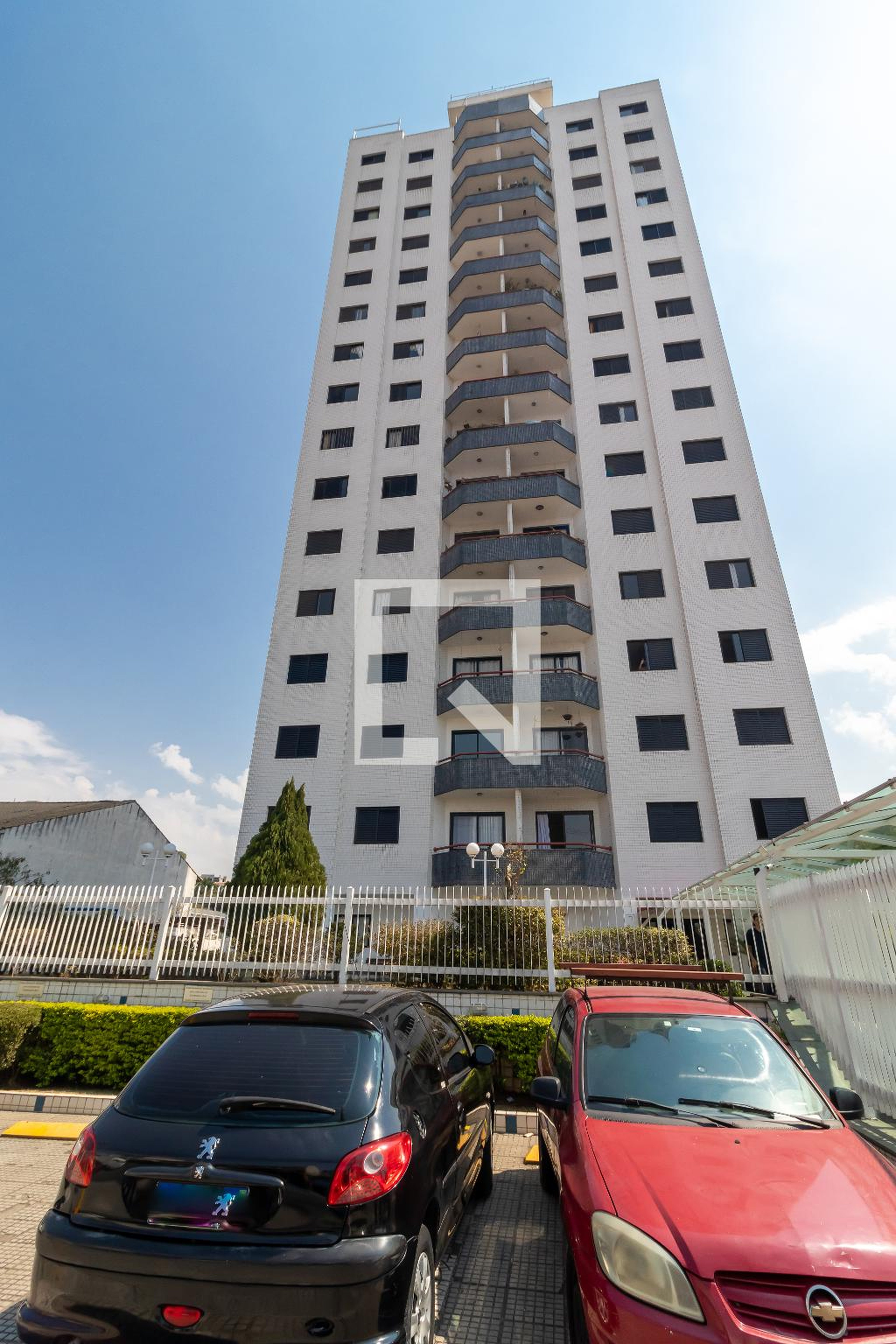 Fachada do Prédio Condomínio Buri