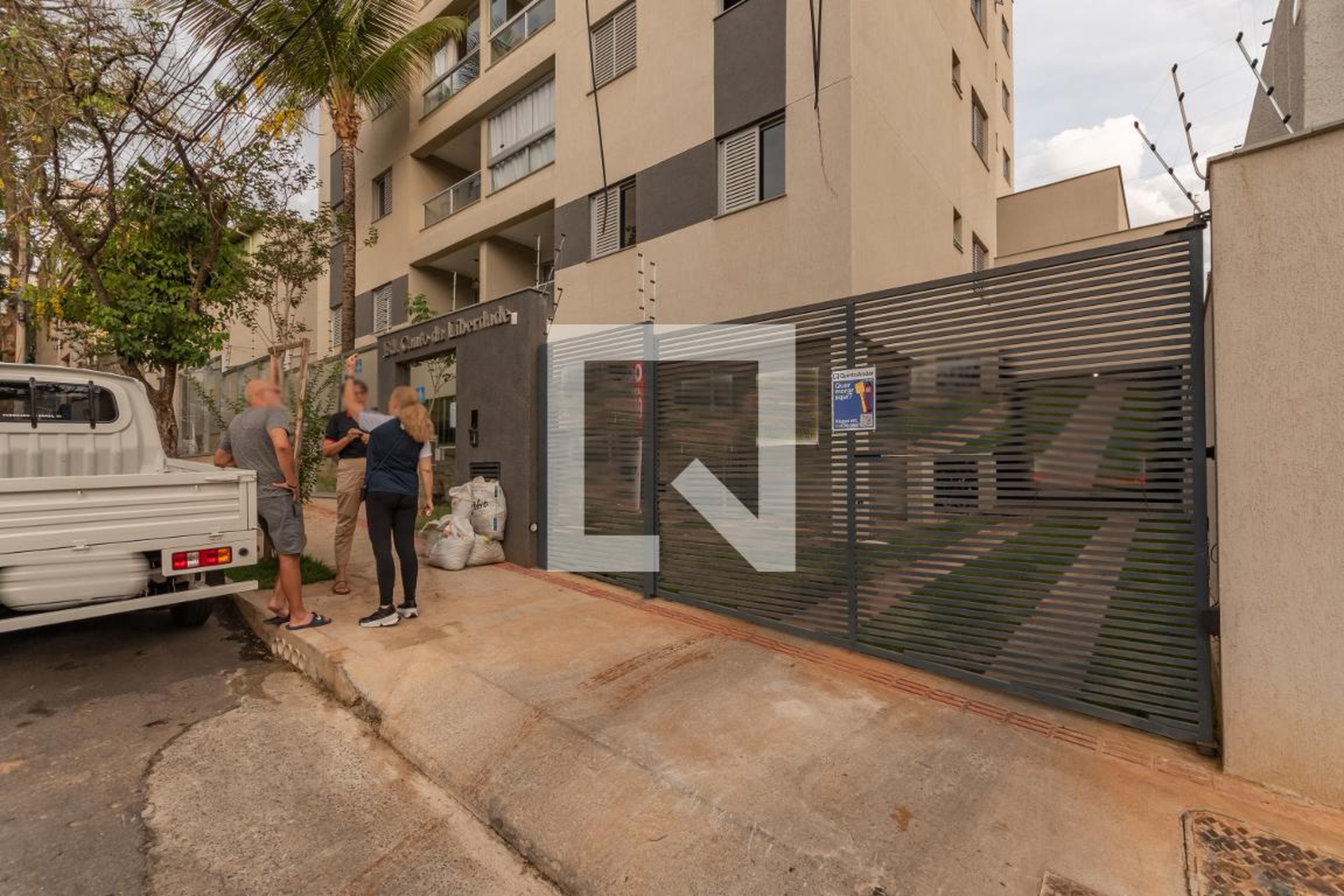 Fachada Condomínio em Rua Franco Lima, 71