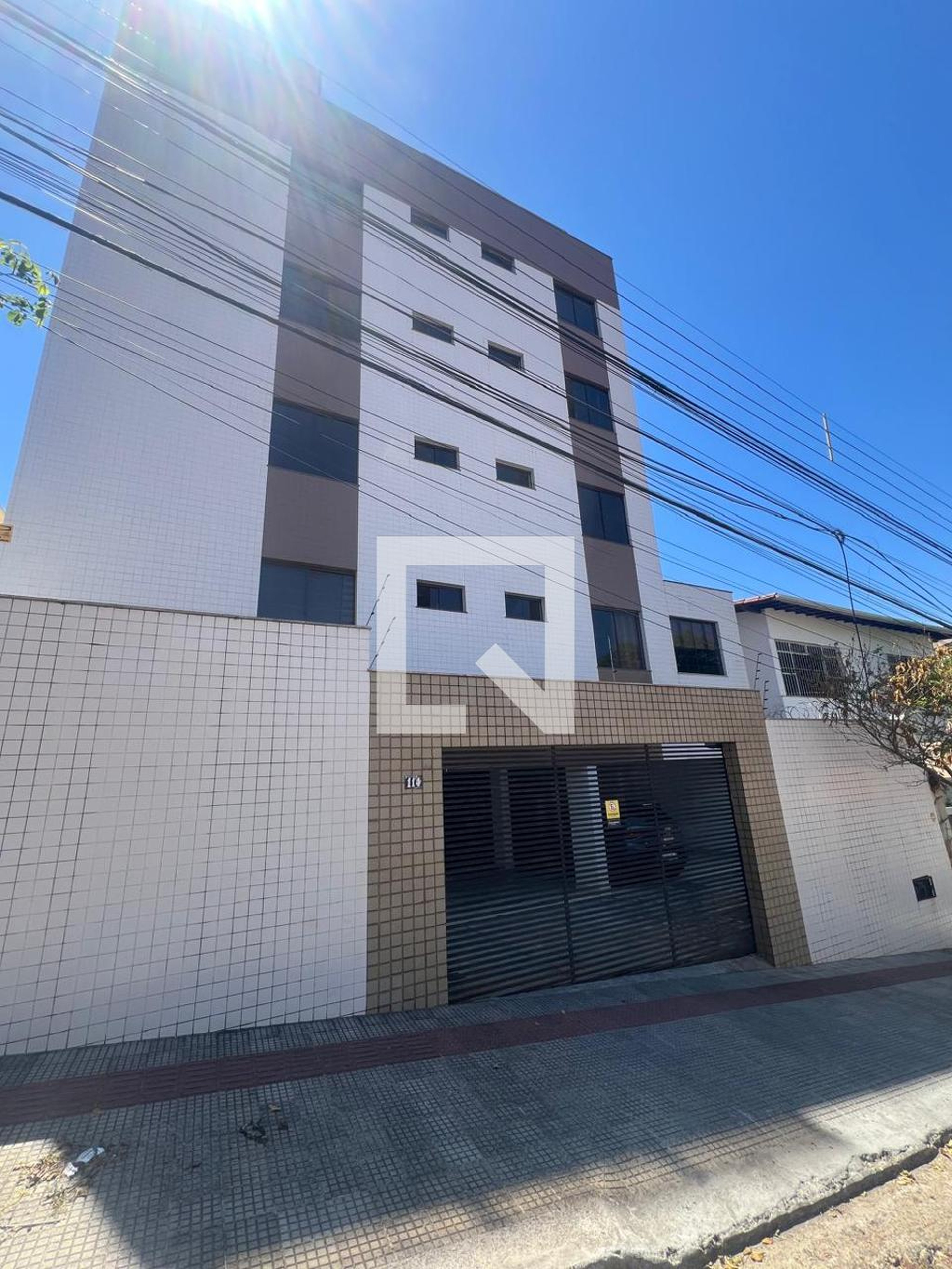 Fachada Condomínio em Rua Desembargador Teófilo, 114