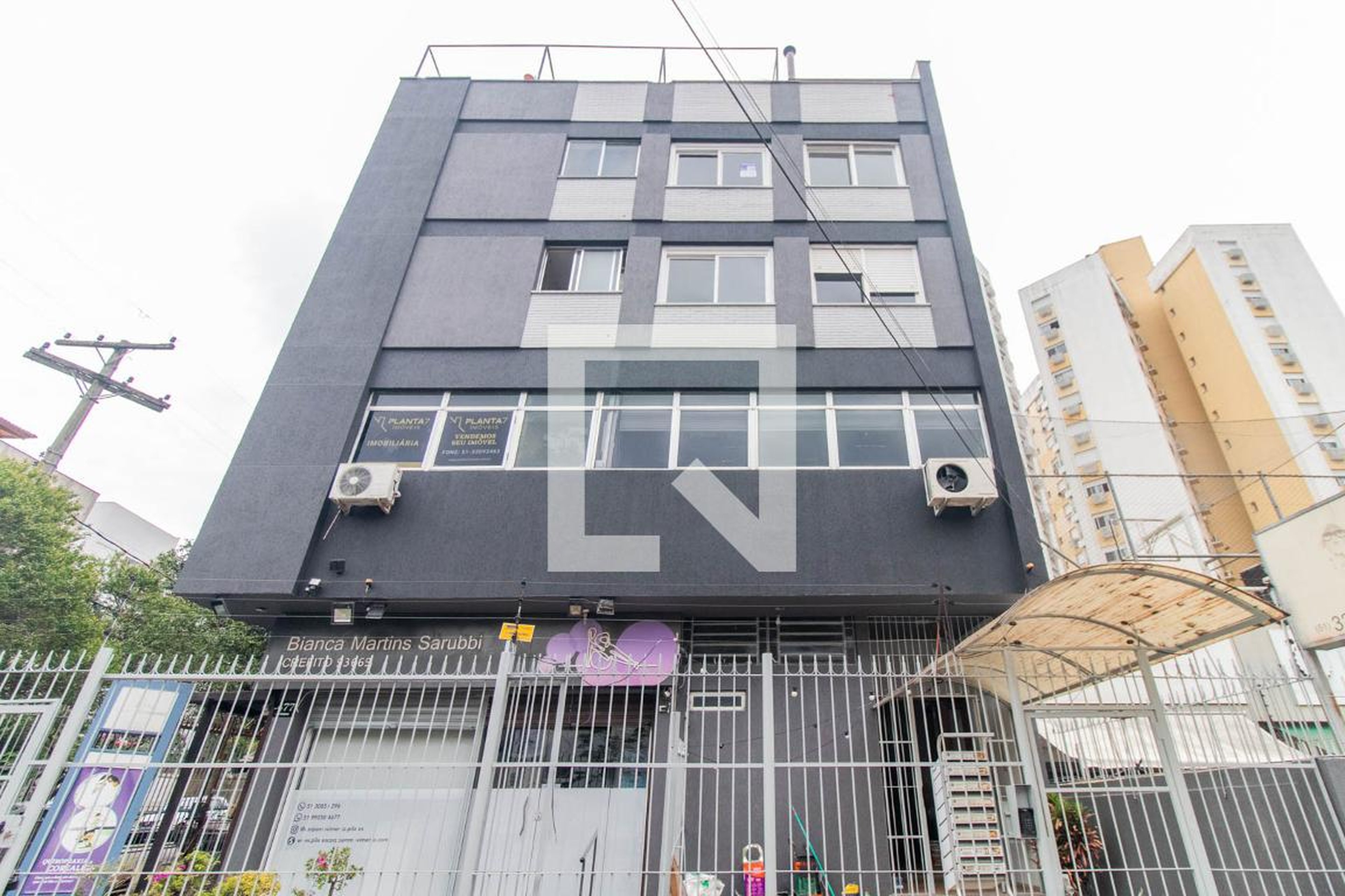 Fachada Condomínio em Rua Barão do Triunfo, 477