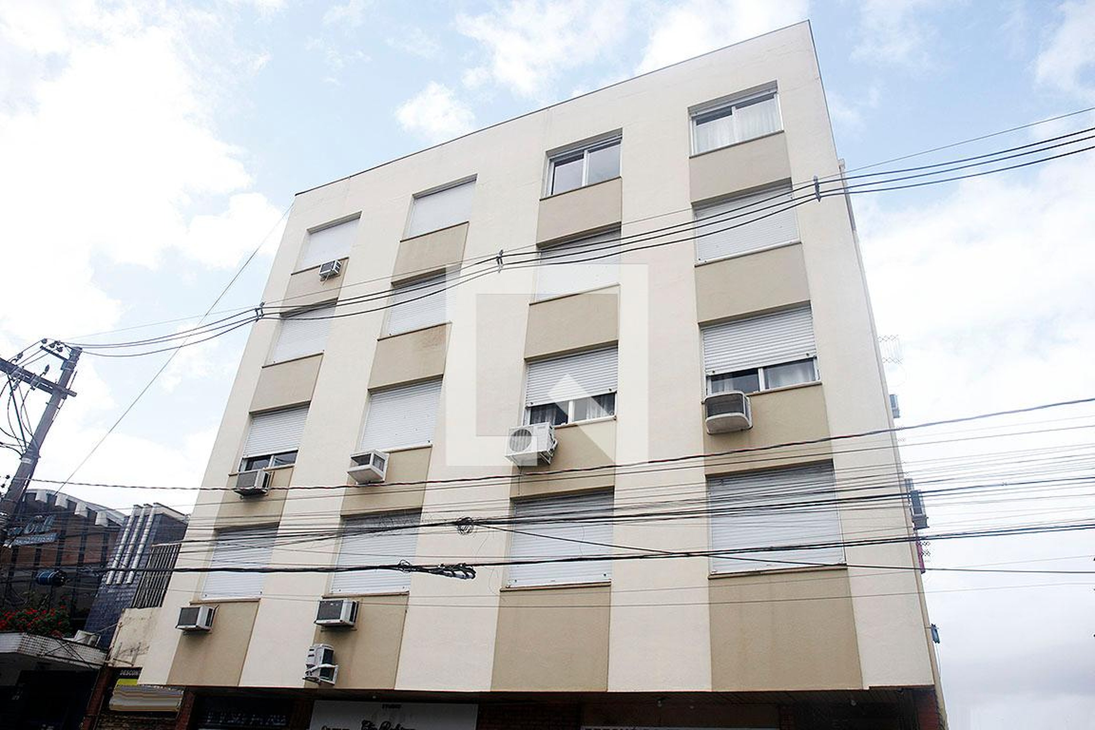 Fachada Condomínio em Avenida Bento Gonçalves, 1294