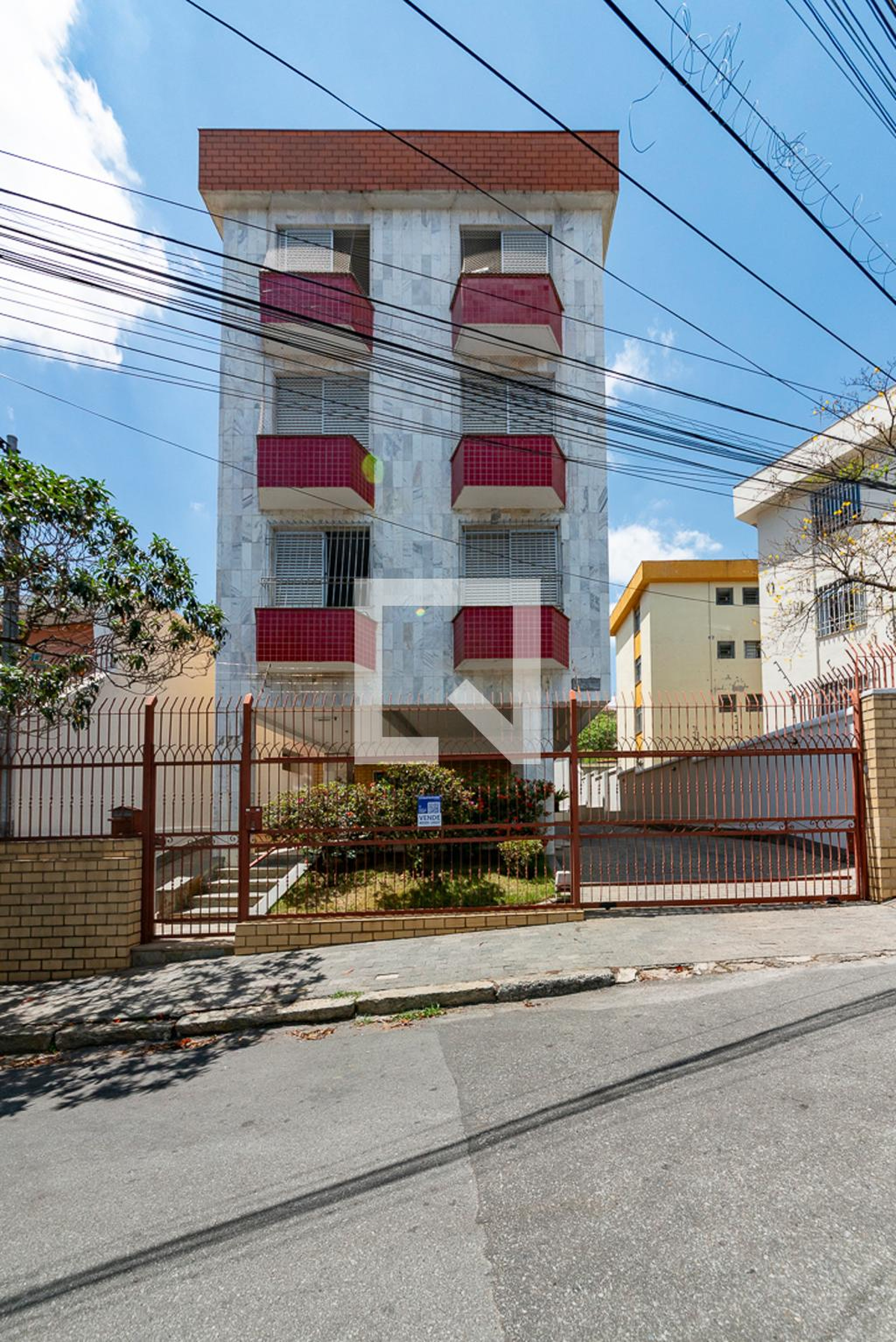 Fachada Condomínio em Rua Coronel Pedro Jorge, 473