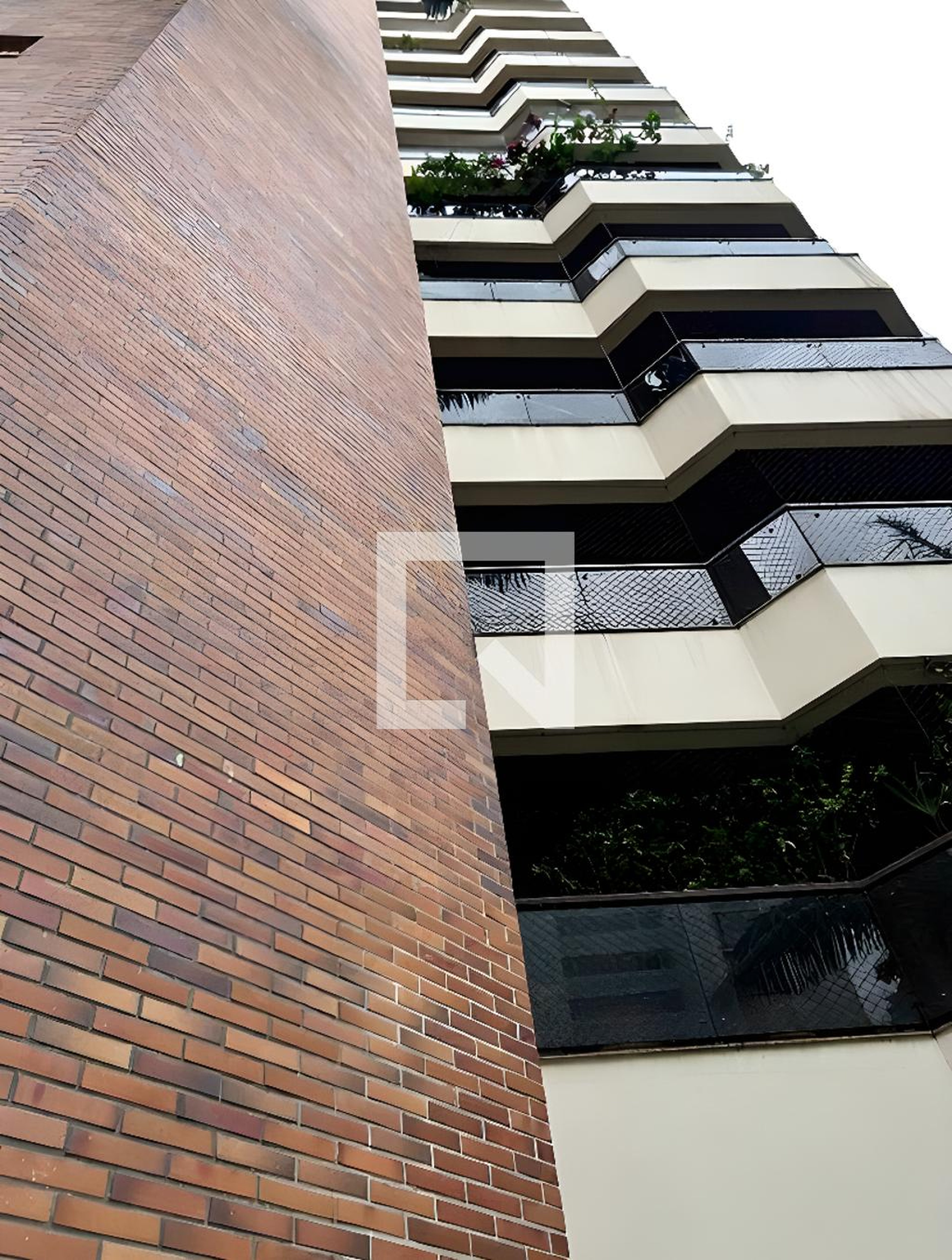 Fachada Condomínio La Boheme