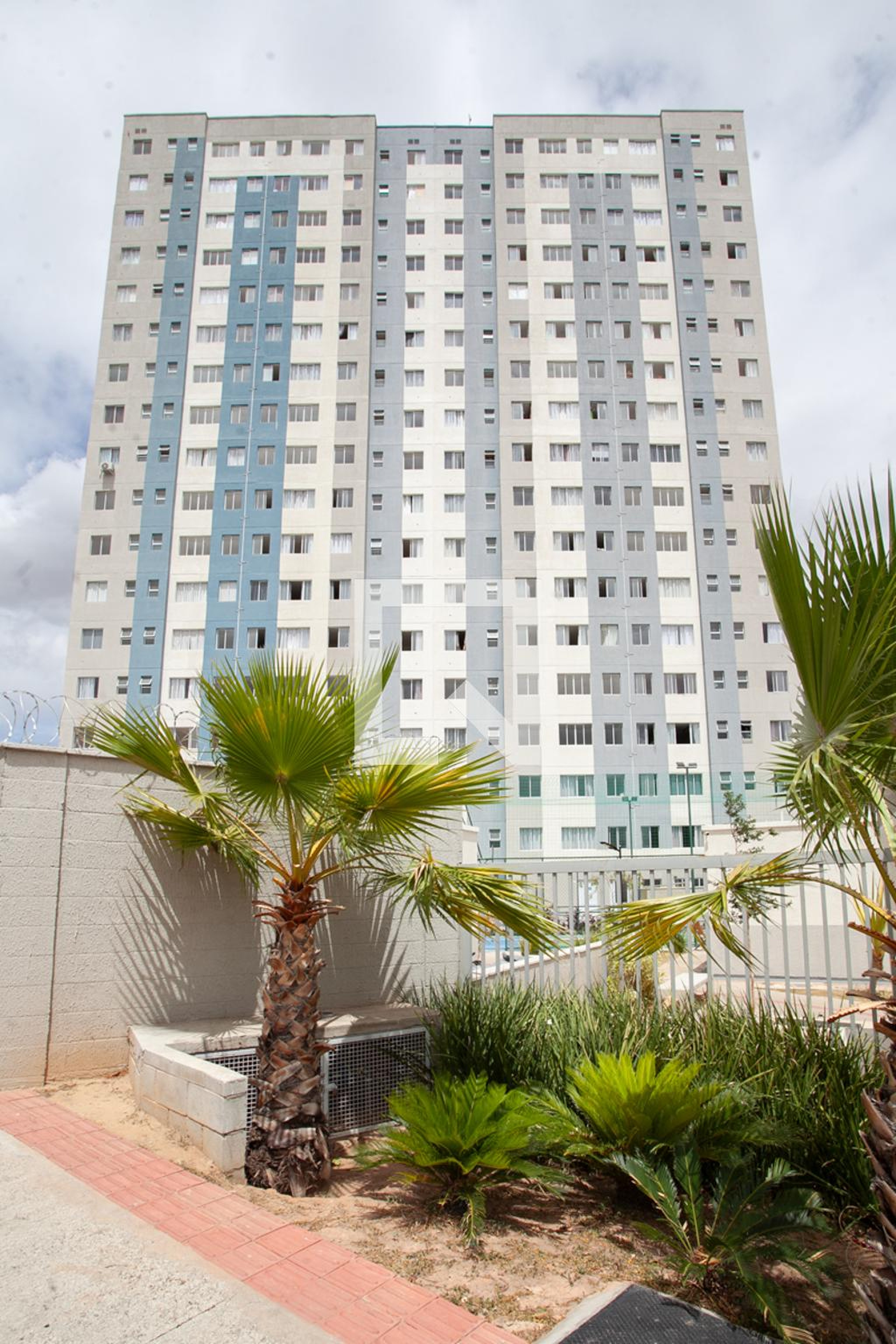 Fachada Condomínio em Rua César Salles Barbosa, 129