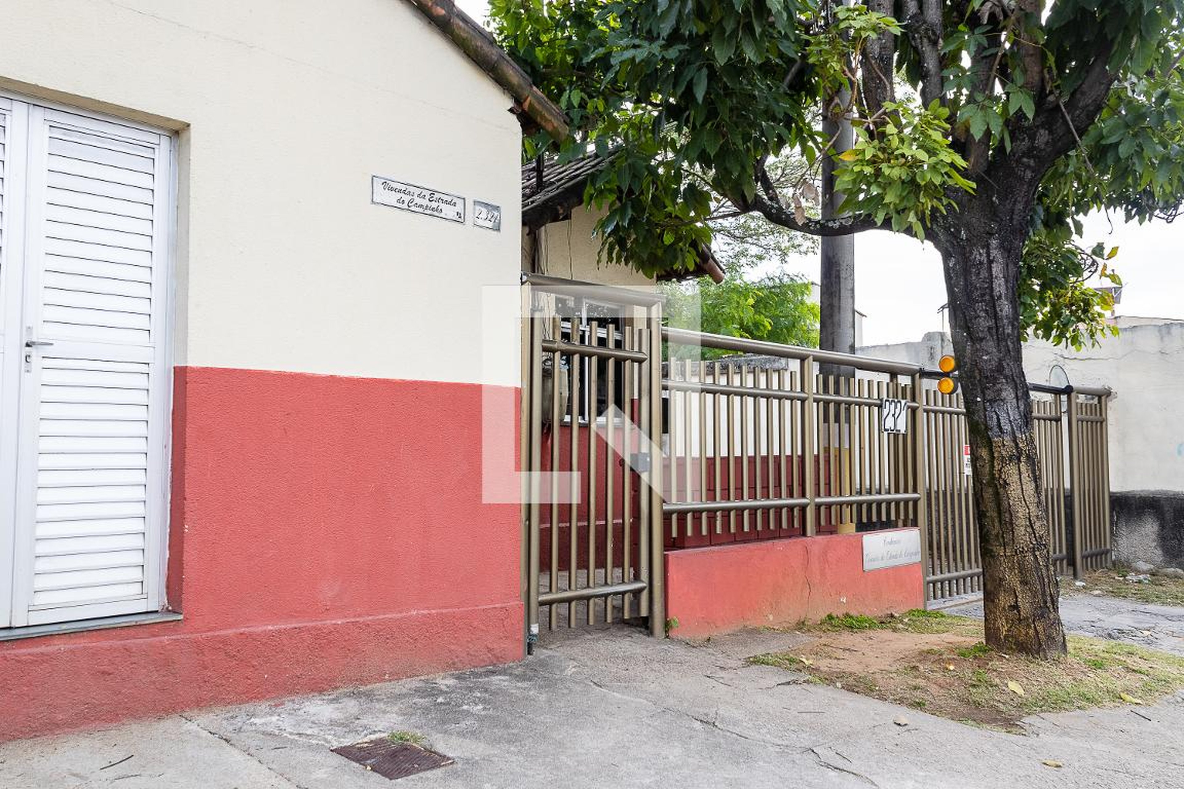 Fachada do Condomínio Condomínio Vivendas da Estrada do Campinho