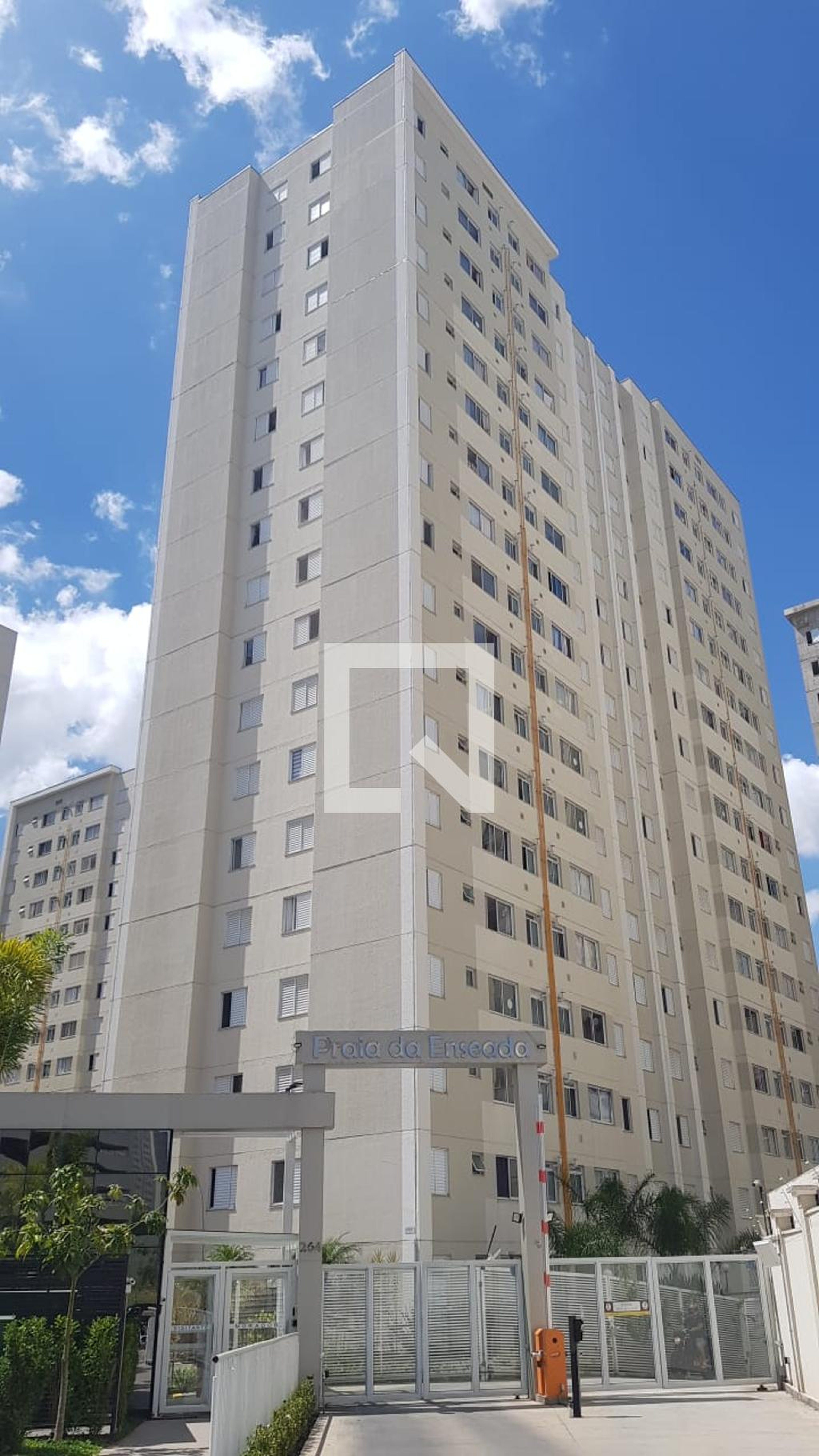 Fachada Condomínio Spazio Praia da Enseada