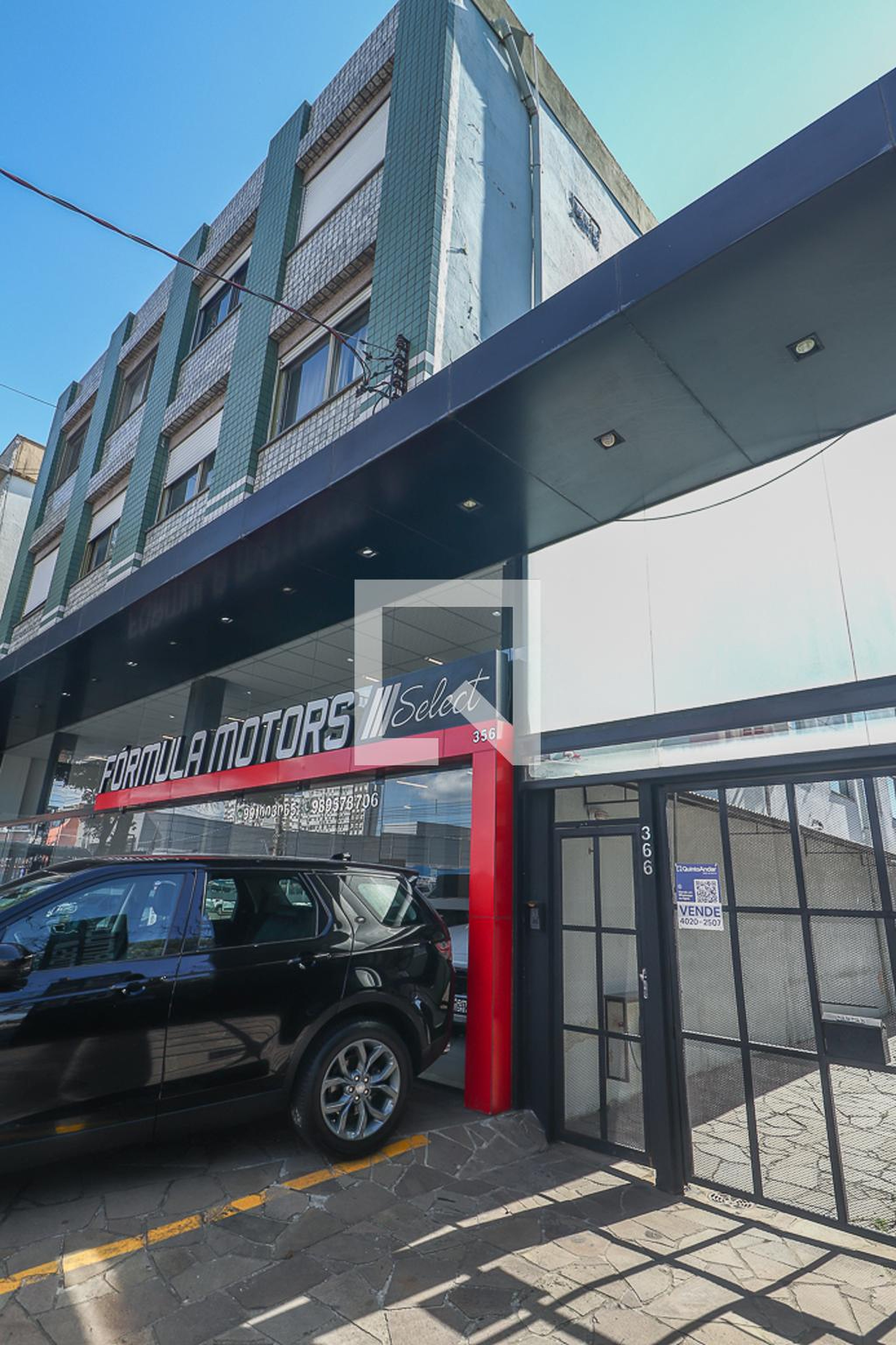 Fachada Condomínio em Rua Souza Reis, 366