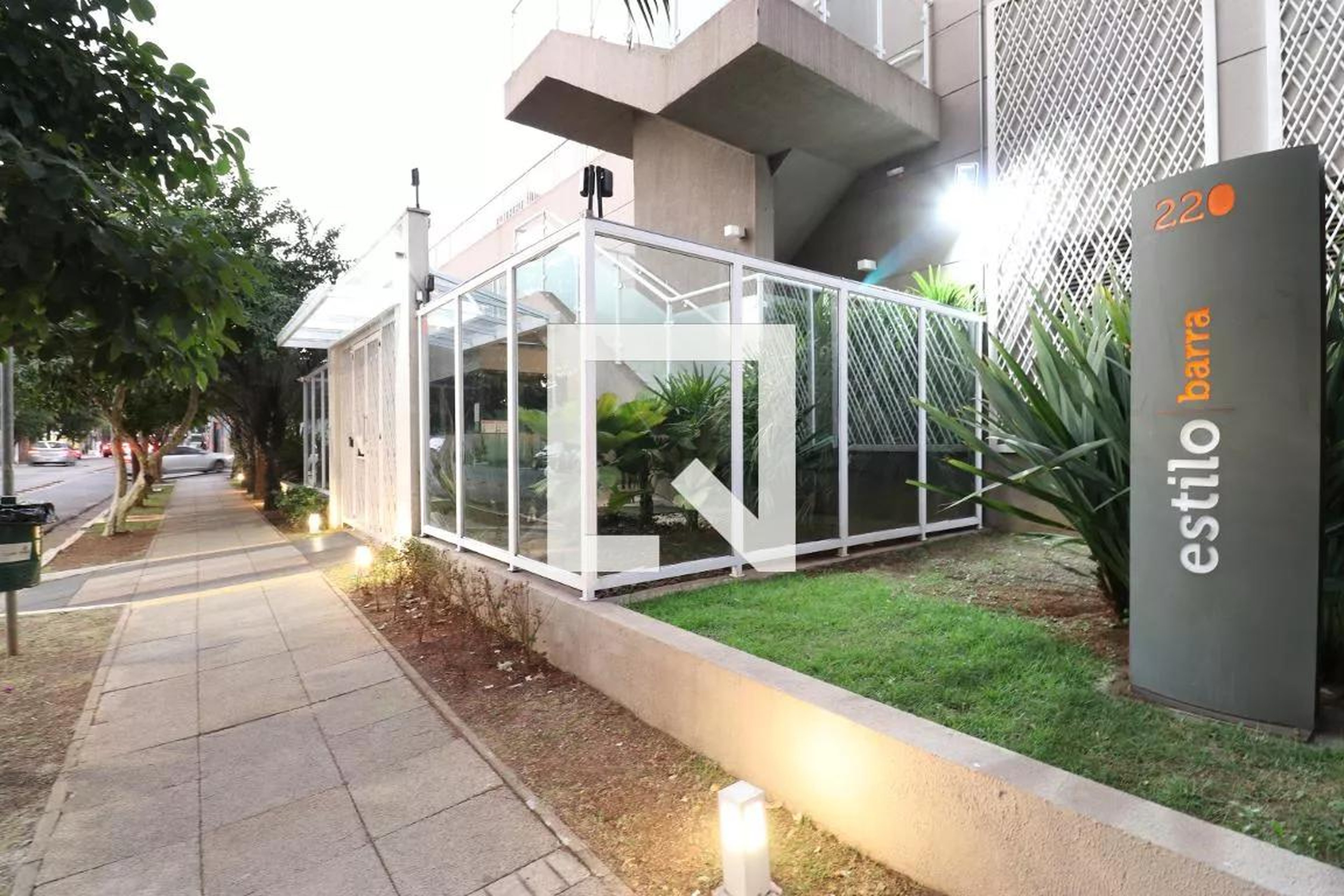 Fachada Condomínio Estilo Barra