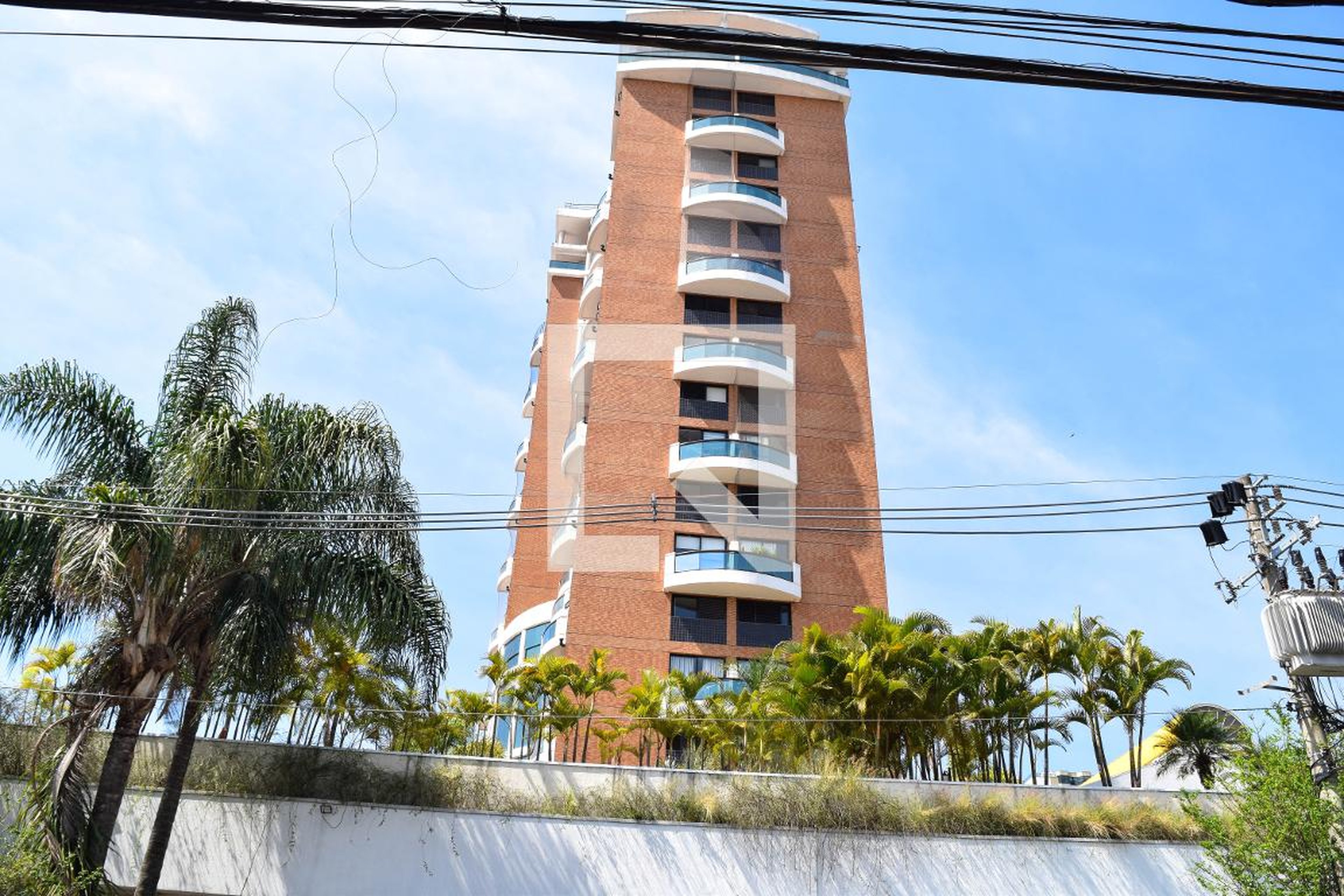 Fachada Condomínio Casa Alta