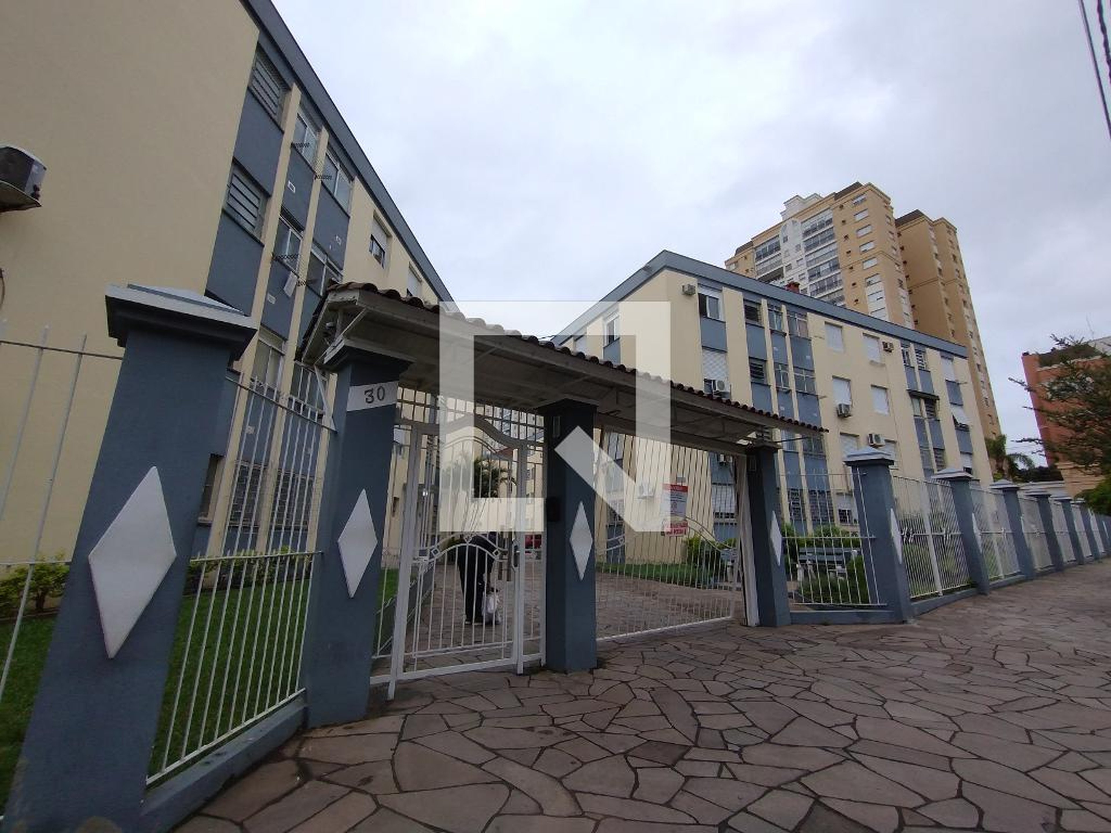 Fachada Condomínio em Travessa Ana César, 60