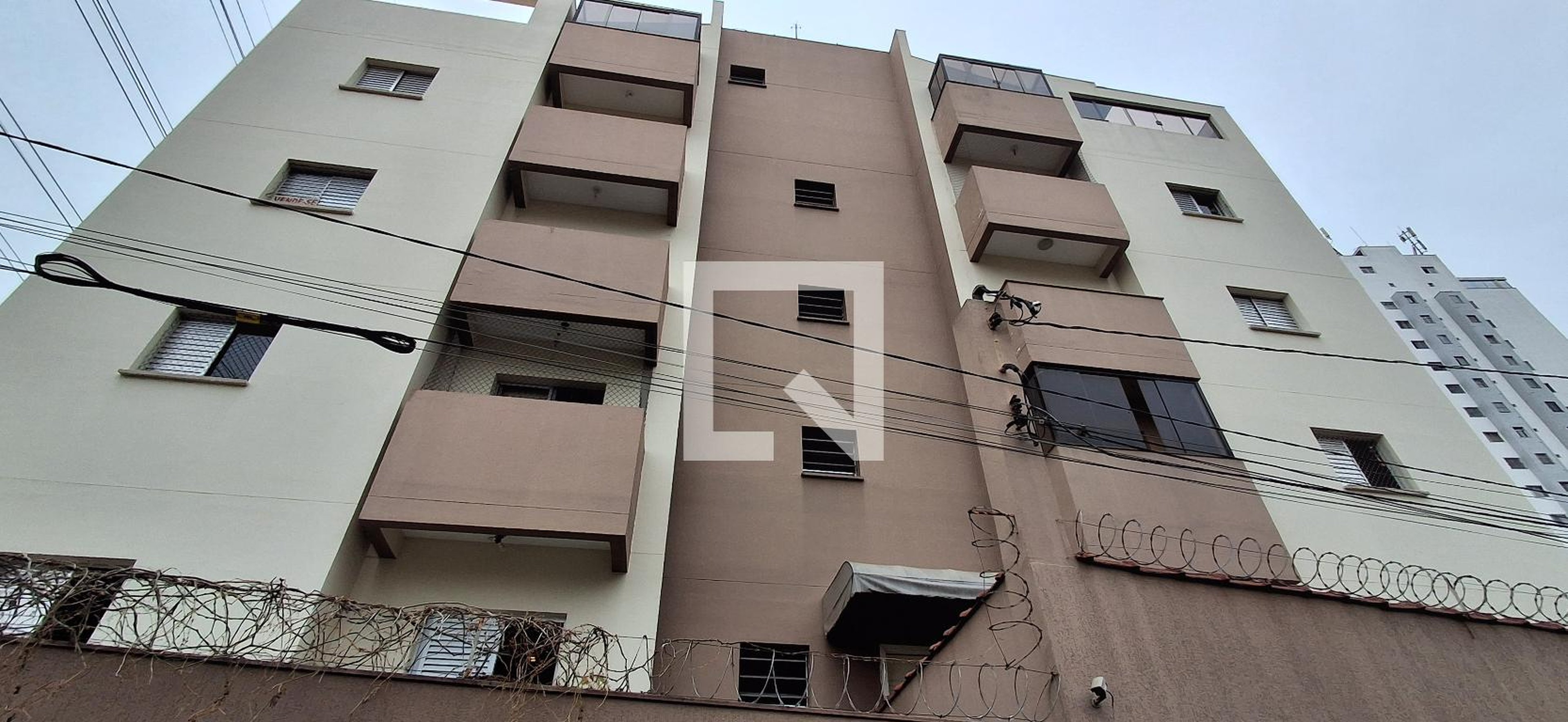 Fachada Condomínio em Rua Ribeirão Bonito, 72