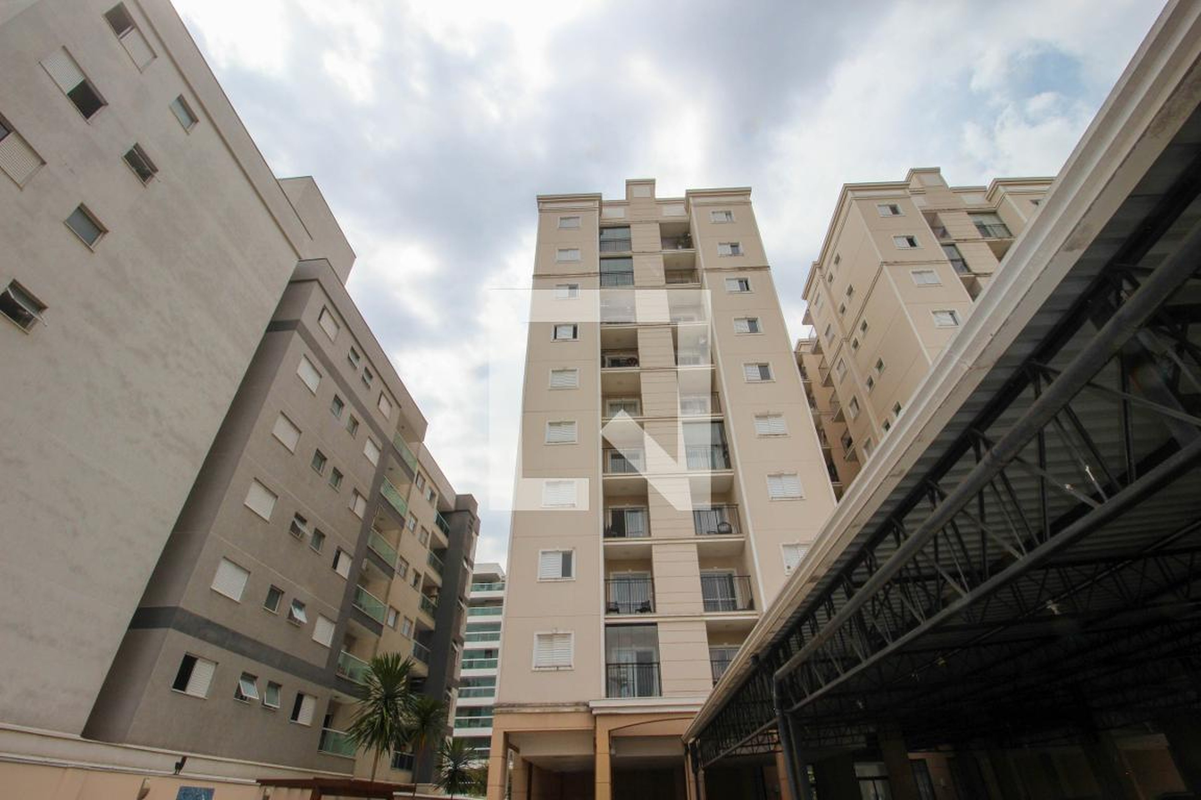 Fachada Condomínio Ateliê Campolim