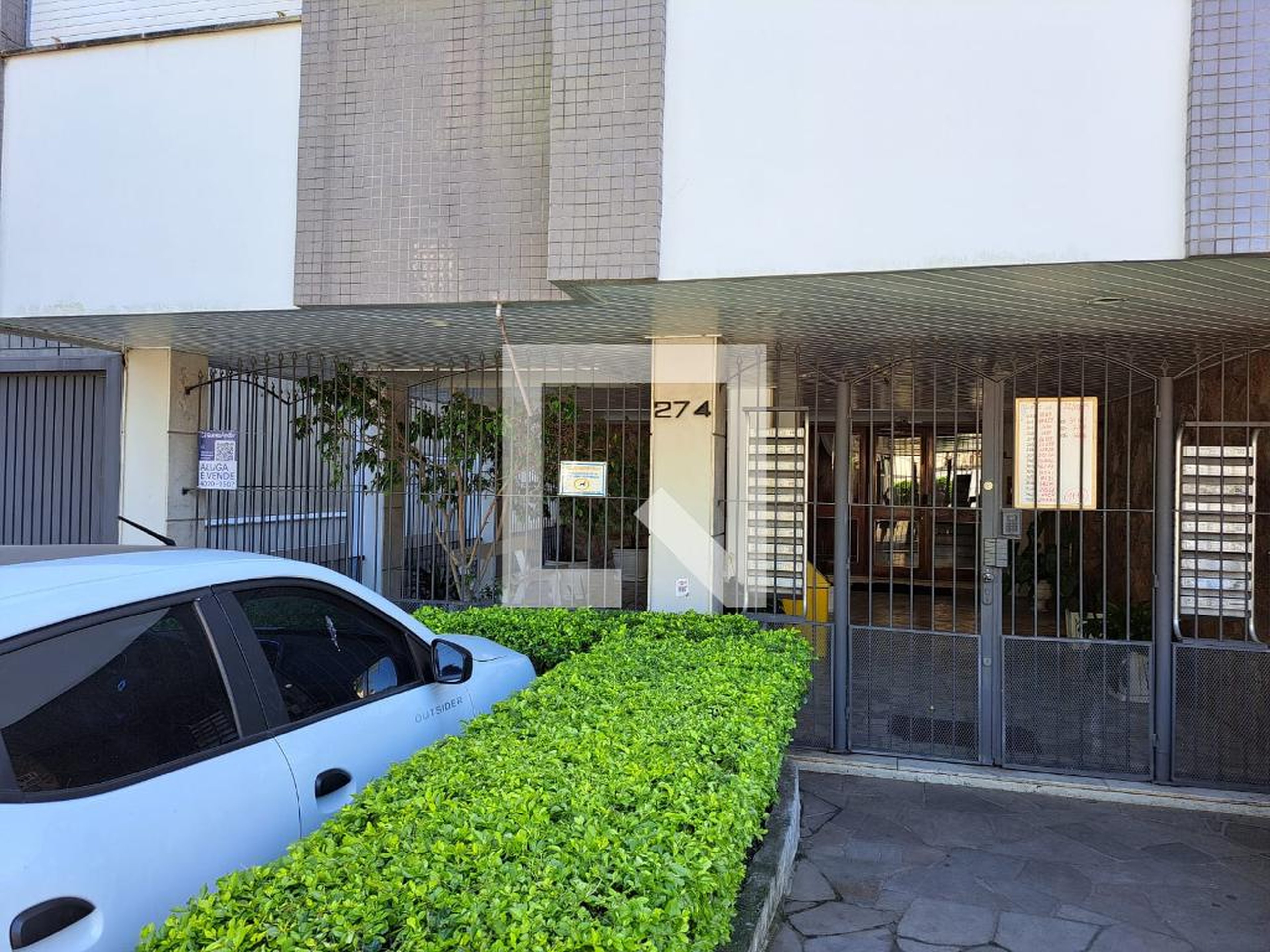 Fachada Condomínio em Rua Olinda, 274