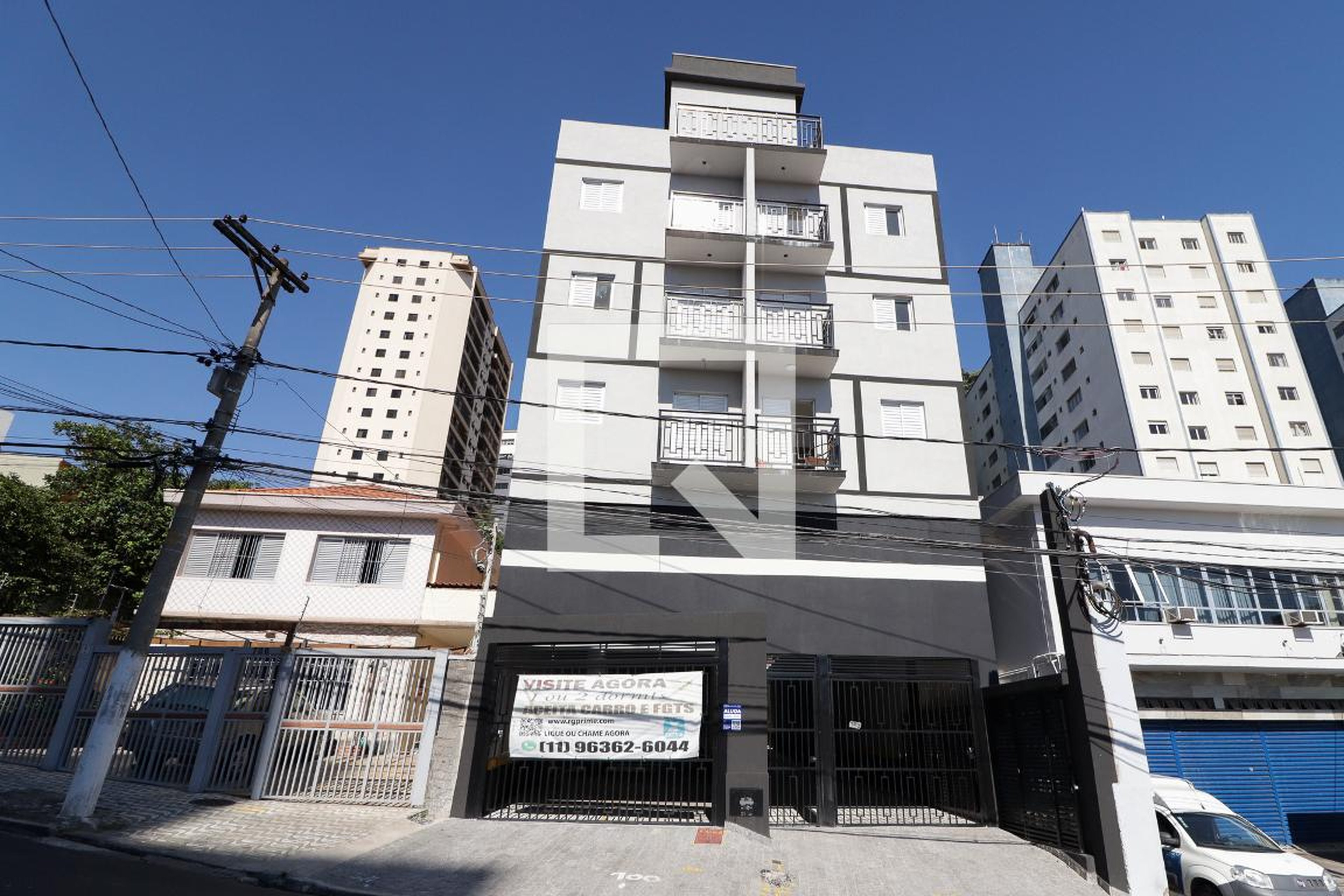 Fachada Condomínio em Rua Ismael Neri, 772